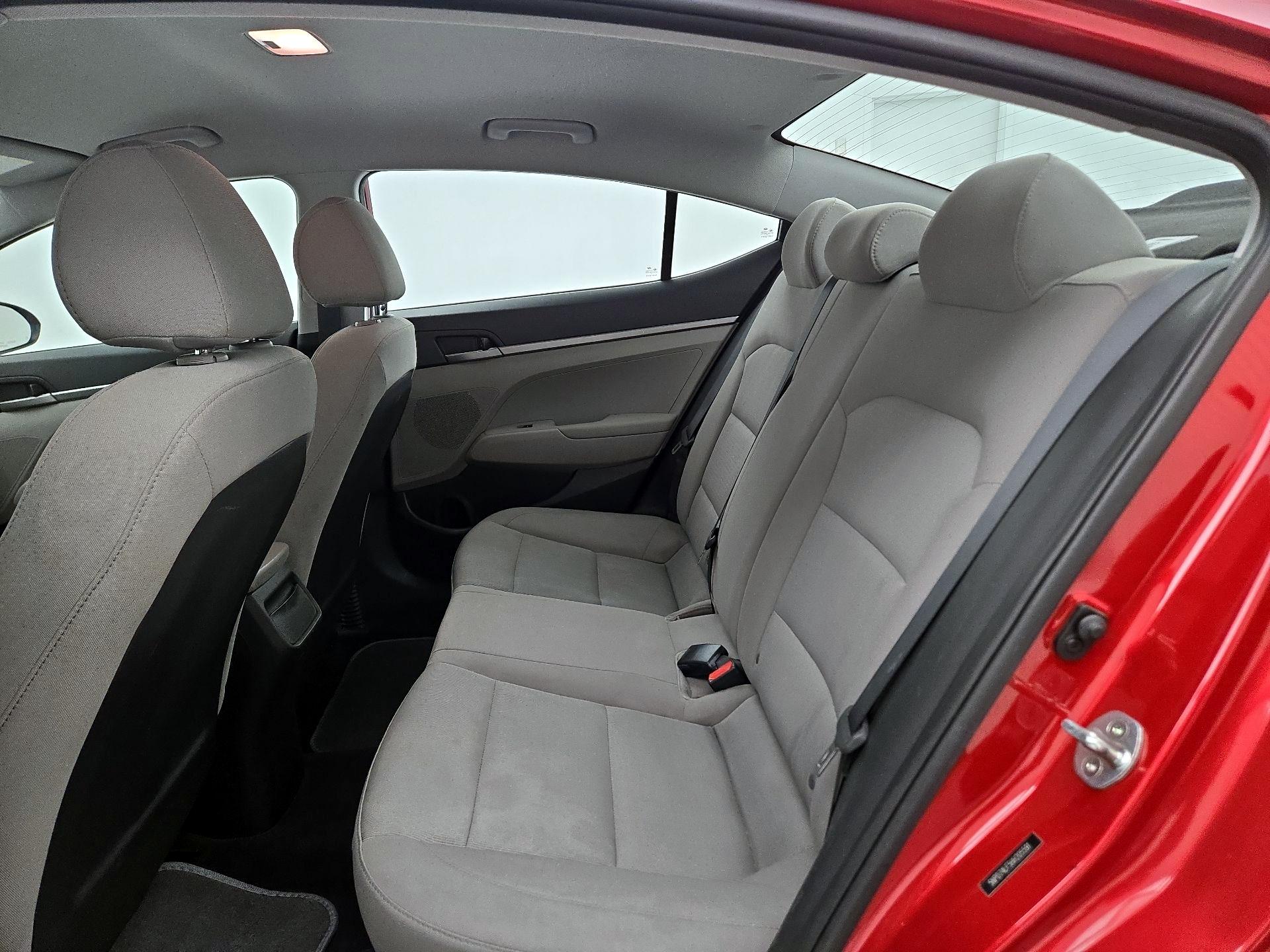 Thumbnail: 2017 Hyundai Elantra - 18