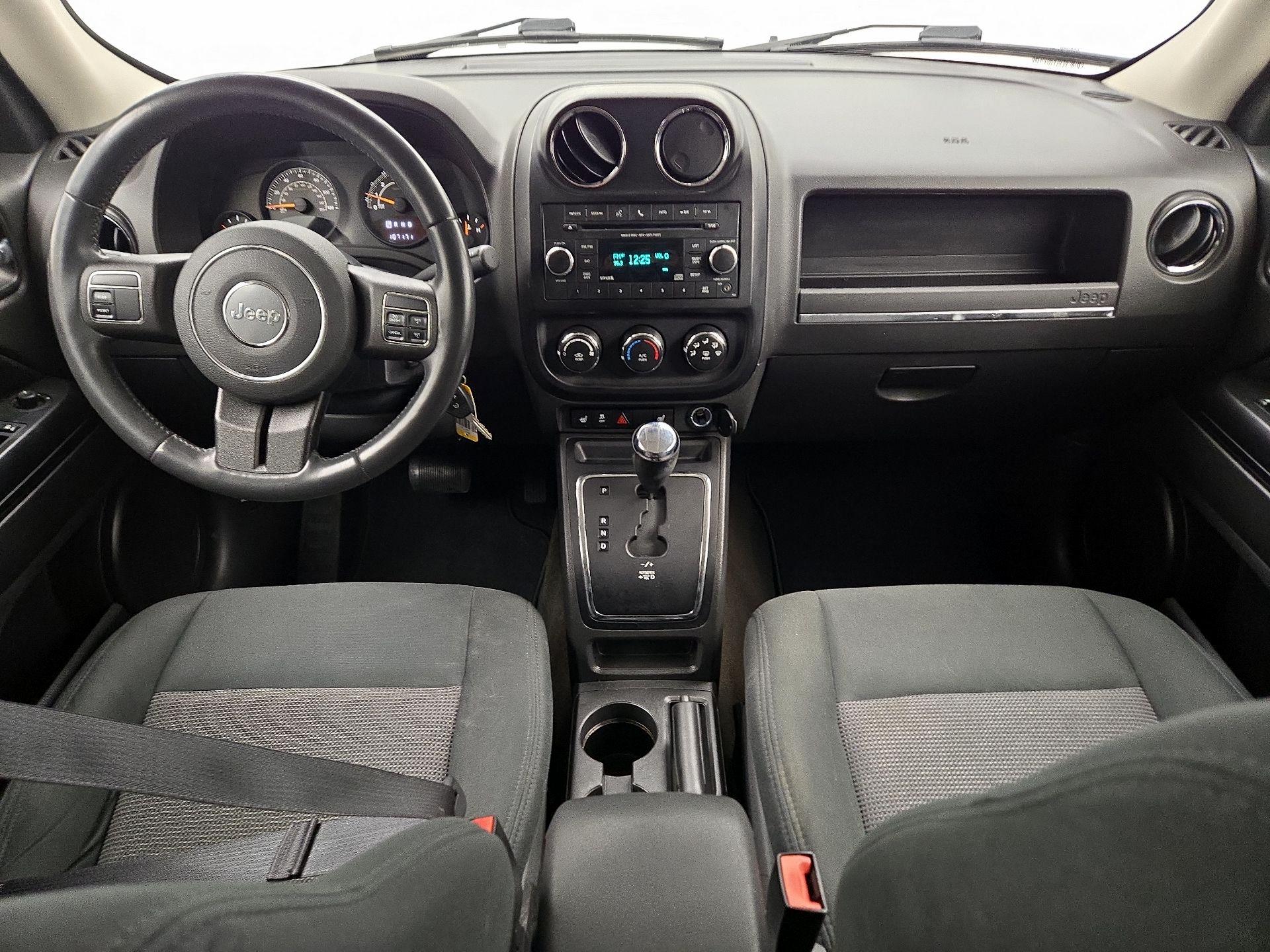 Thumbnail: 2014 Jeep Patriot - 9