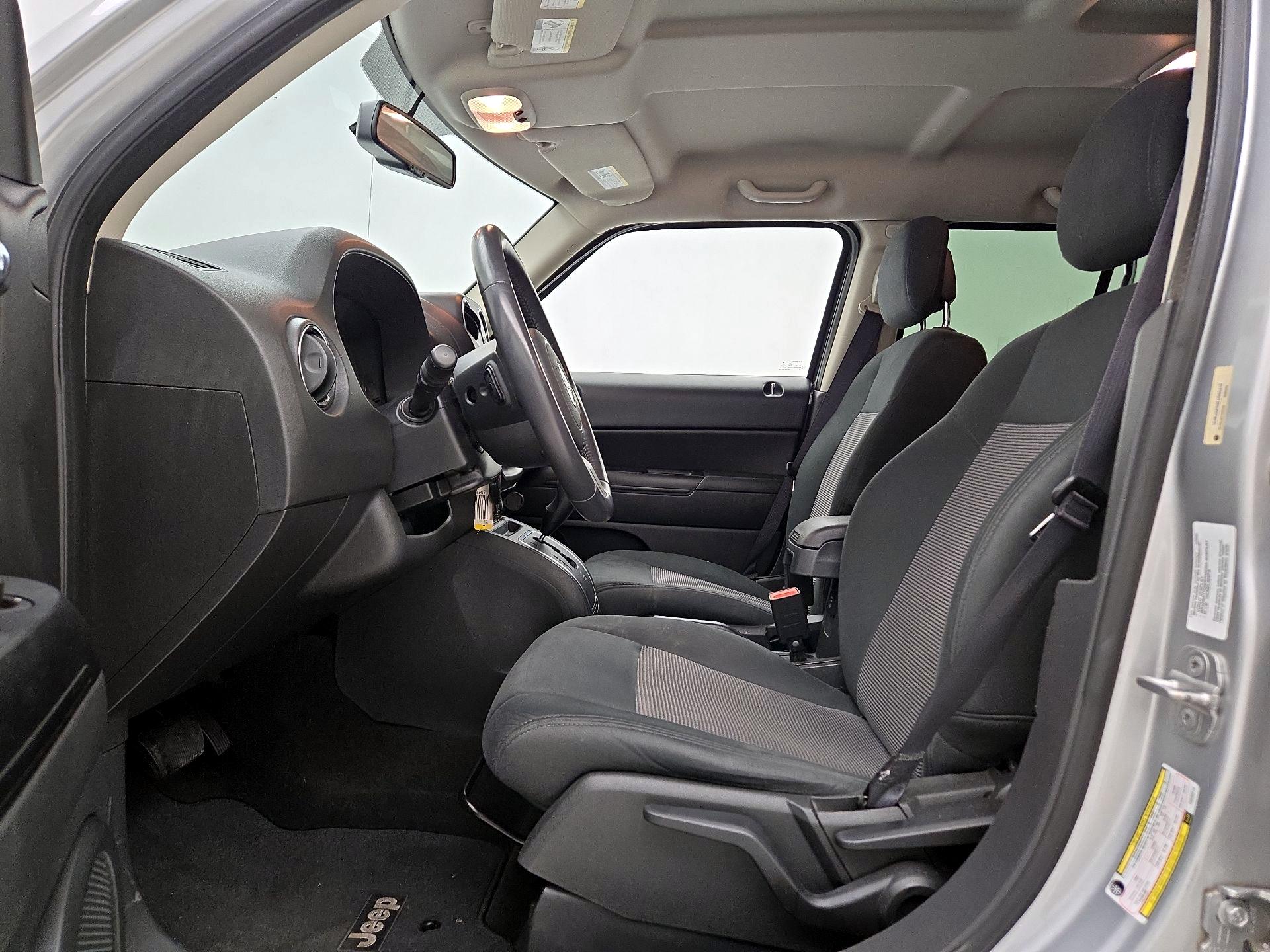 Thumbnail: 2014 Jeep Patriot - 11