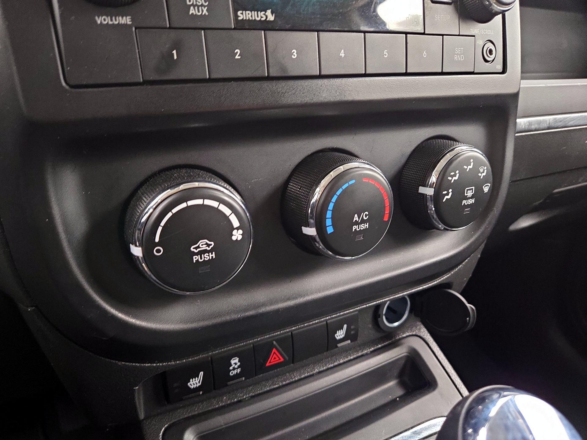 Thumbnail: 2014 Jeep Patriot - 14