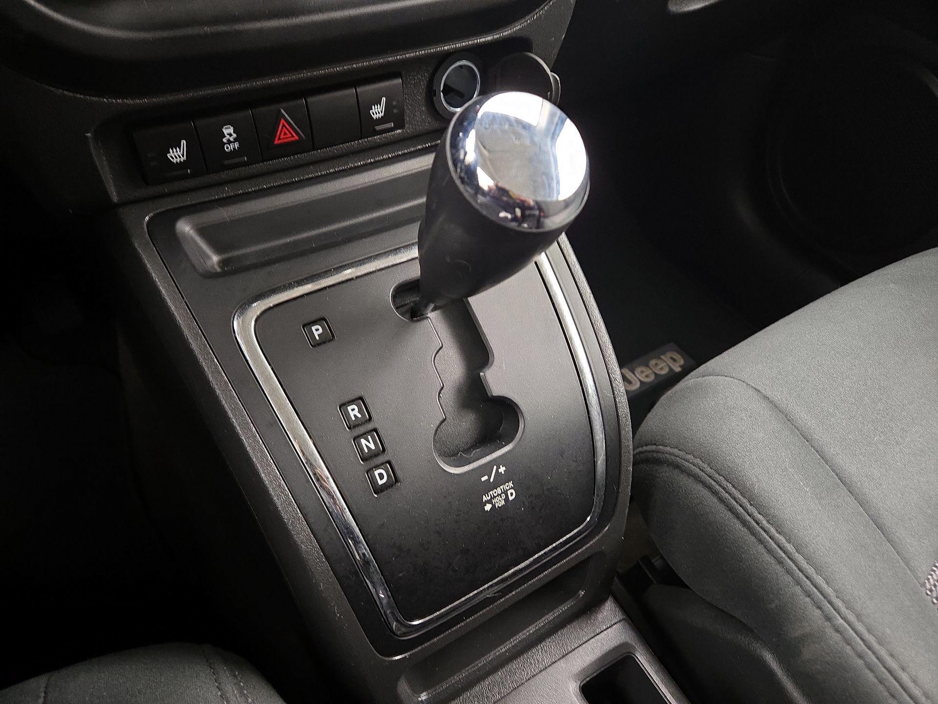 Thumbnail: 2014 Jeep Patriot - 15