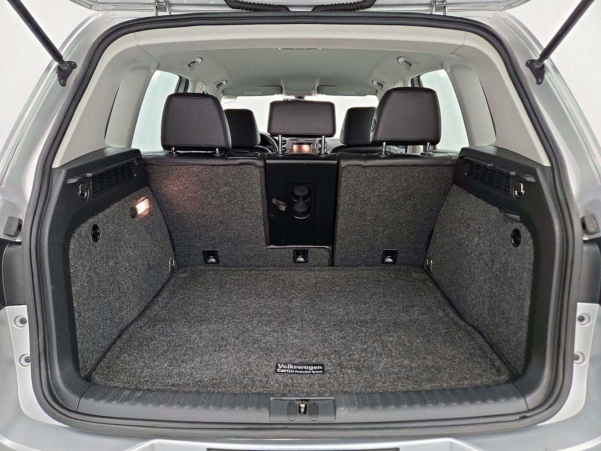 Thumbnail: 2017 Volkswagen Tiguan - 20