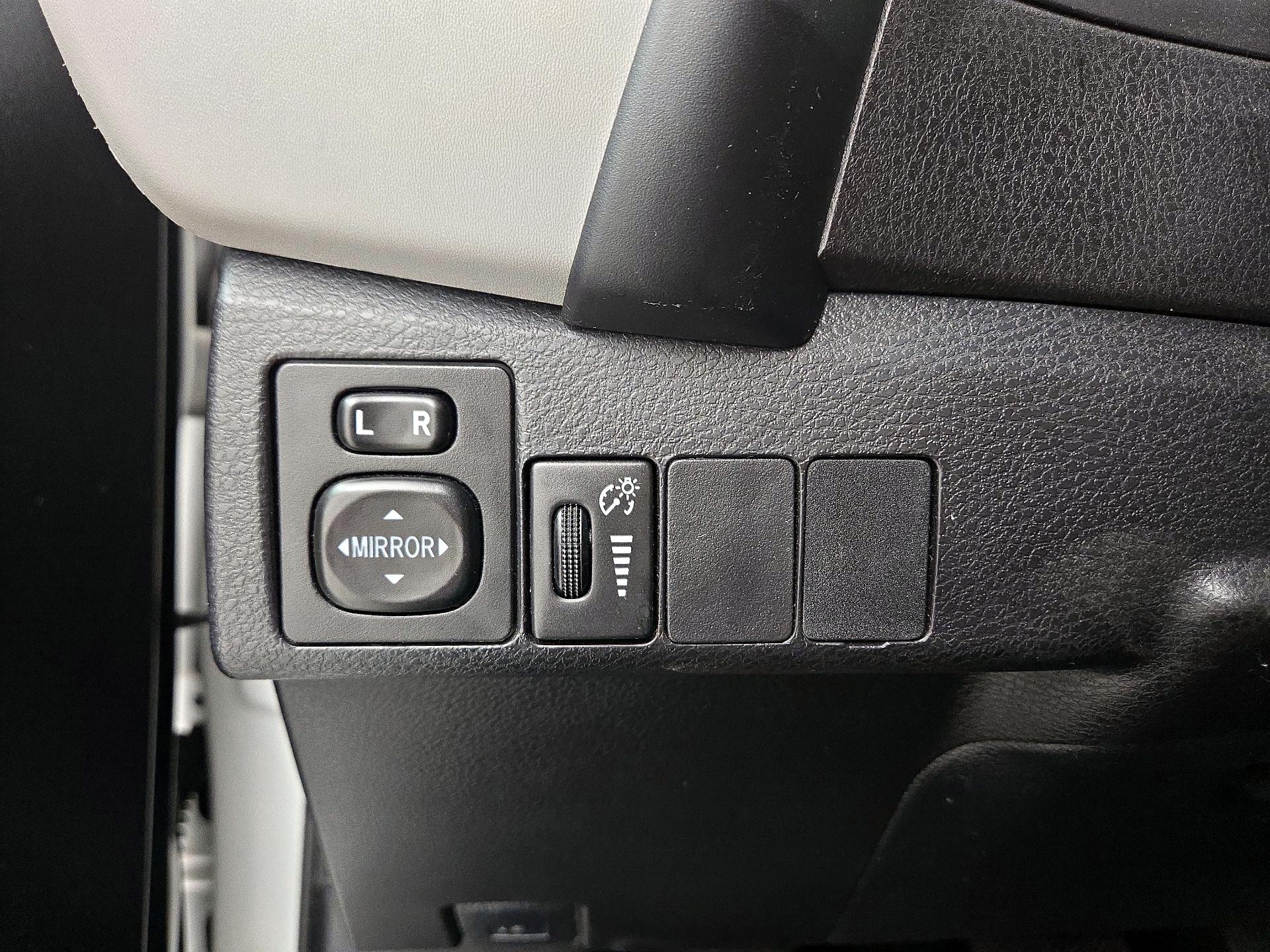 Thumbnail: 2018 Toyota Corolla - 13