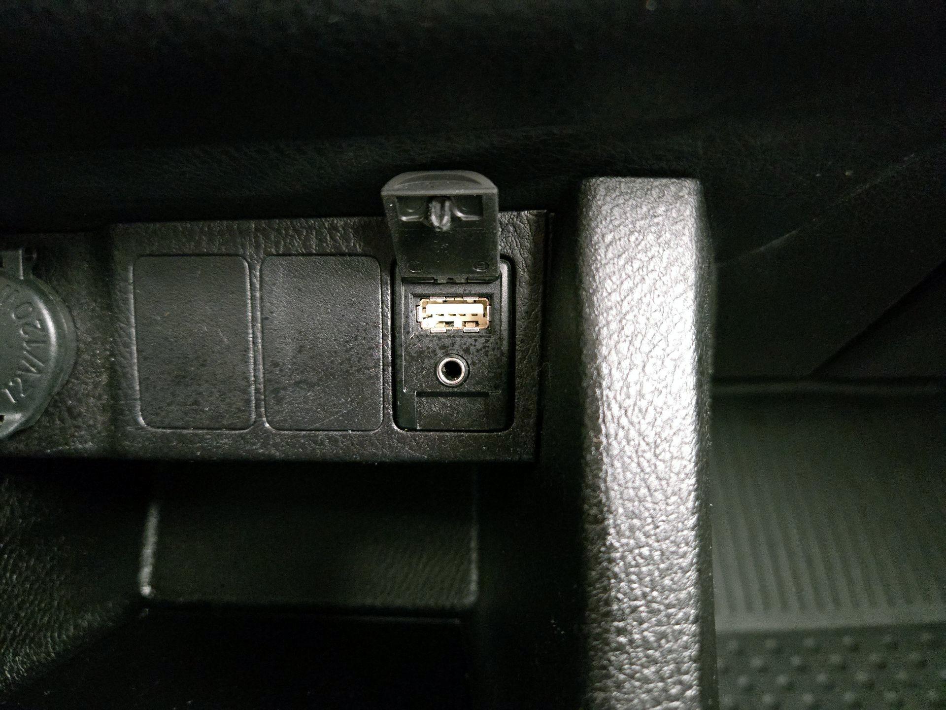 Thumbnail: 2018 Toyota Corolla - 18