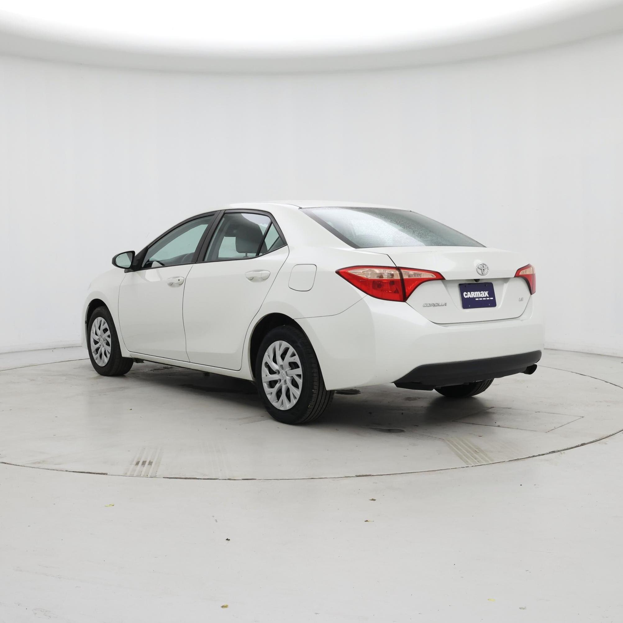 Thumbnail: 2018 Toyota Corolla - 2