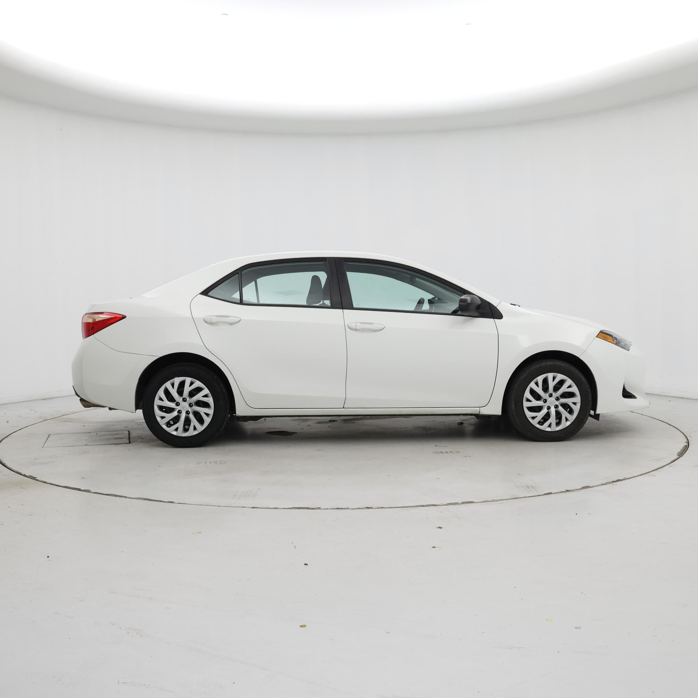 Thumbnail: 2018 Toyota Corolla - 7