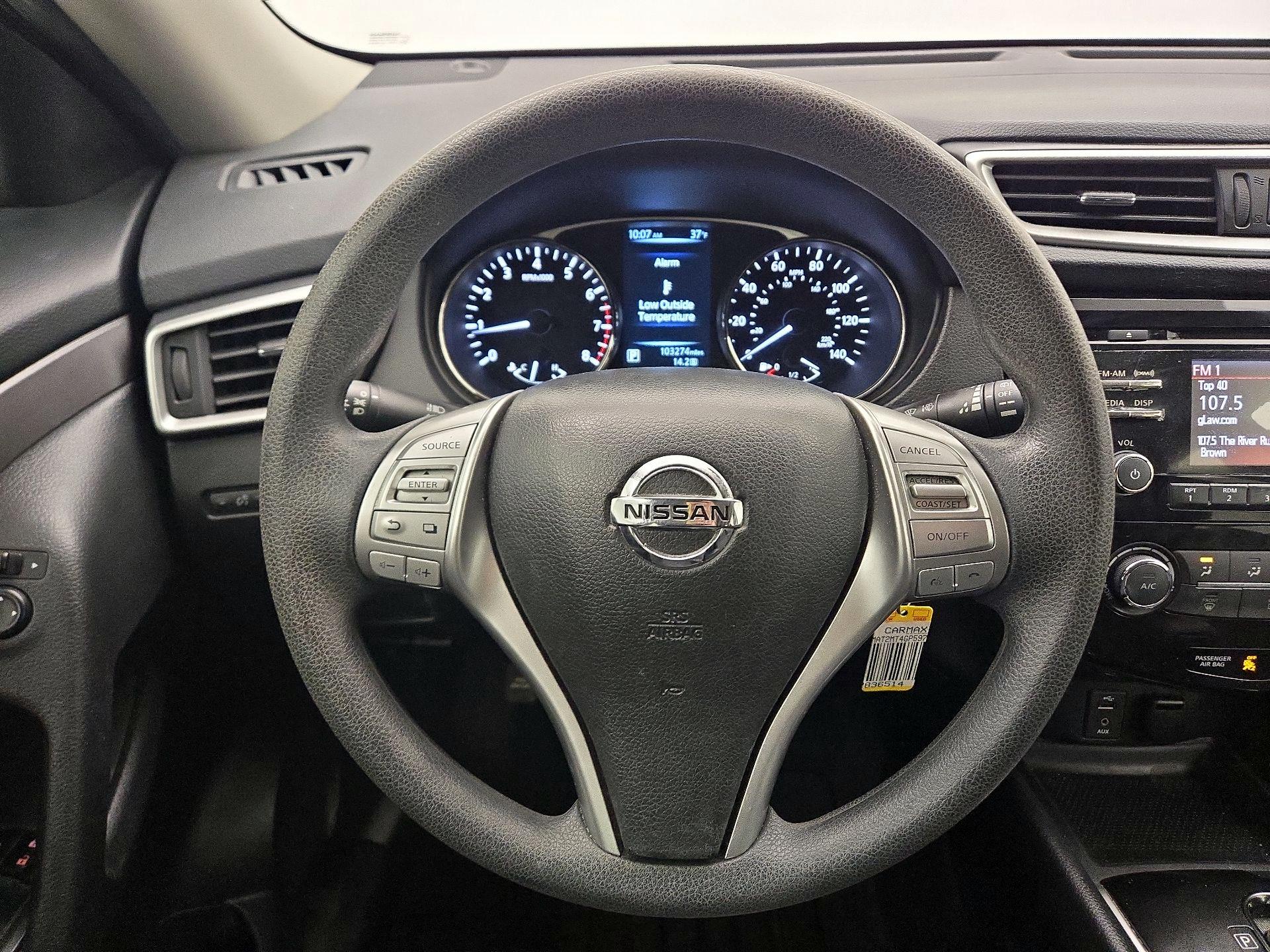 Thumbnail: 2016 Nissan Rogue - 10