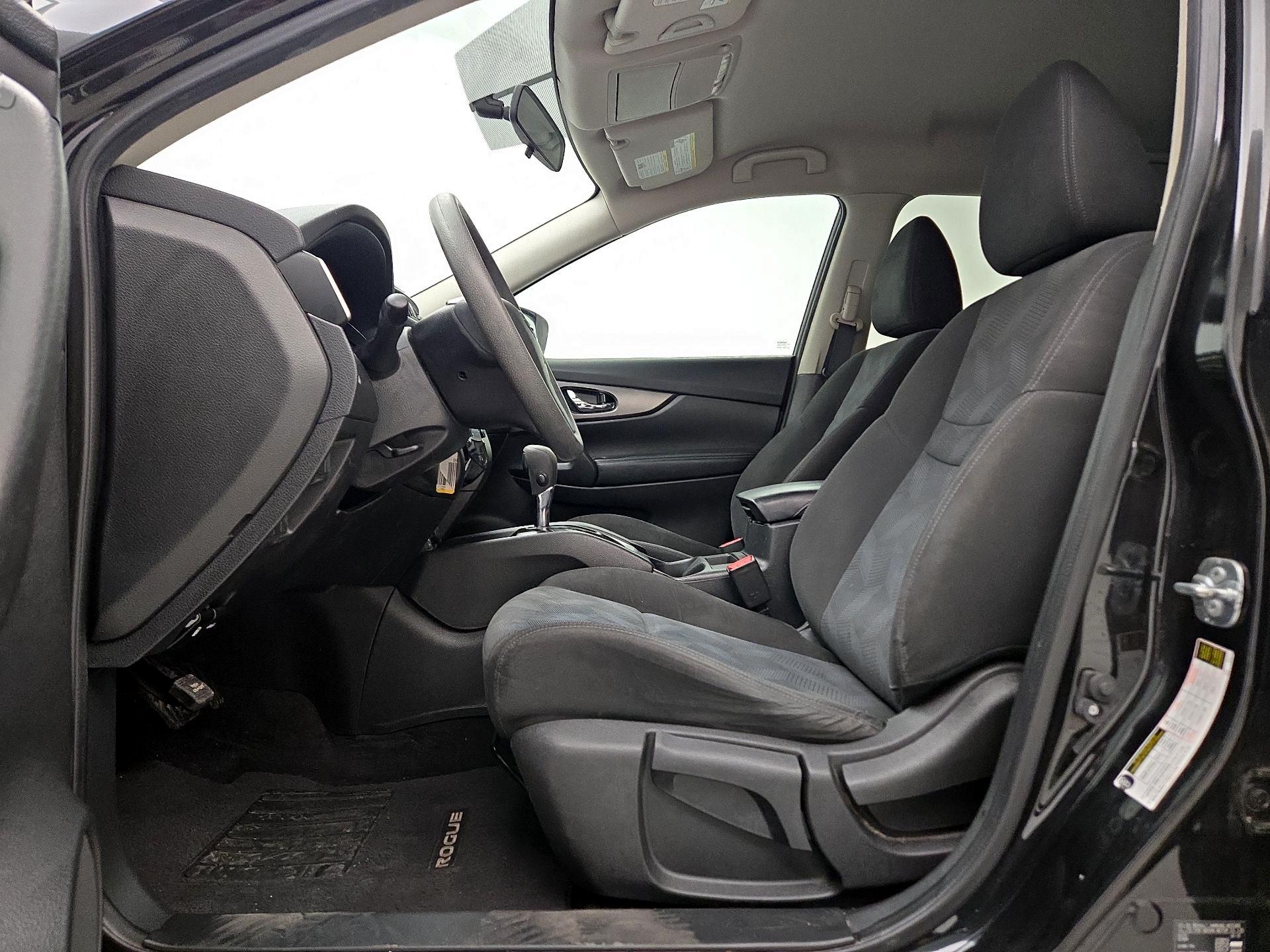 Thumbnail: 2016 Nissan Rogue - 11