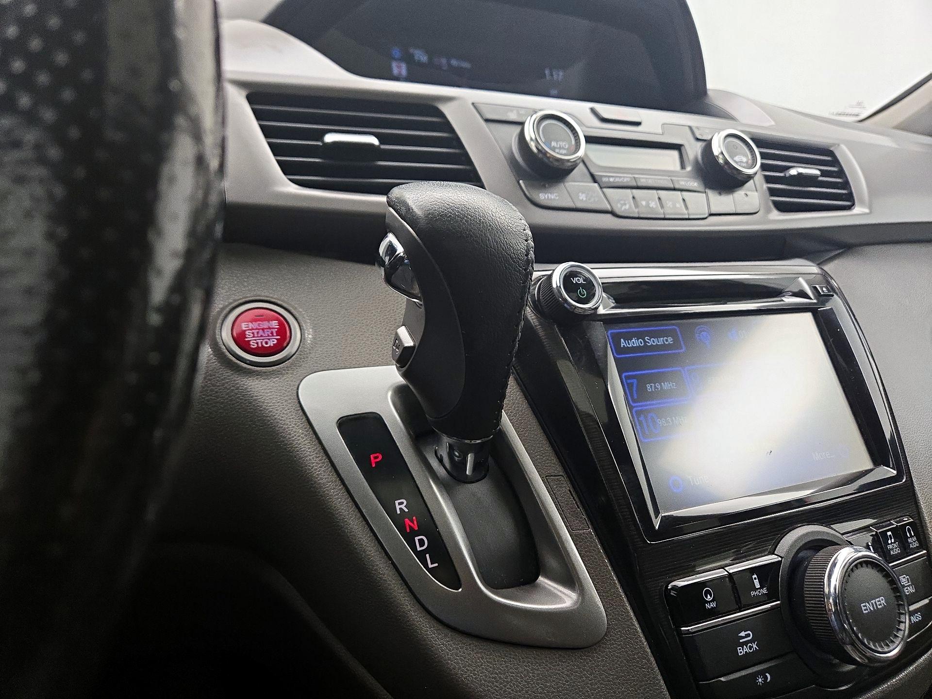 Thumbnail: 2016 Honda Odyssey - 17