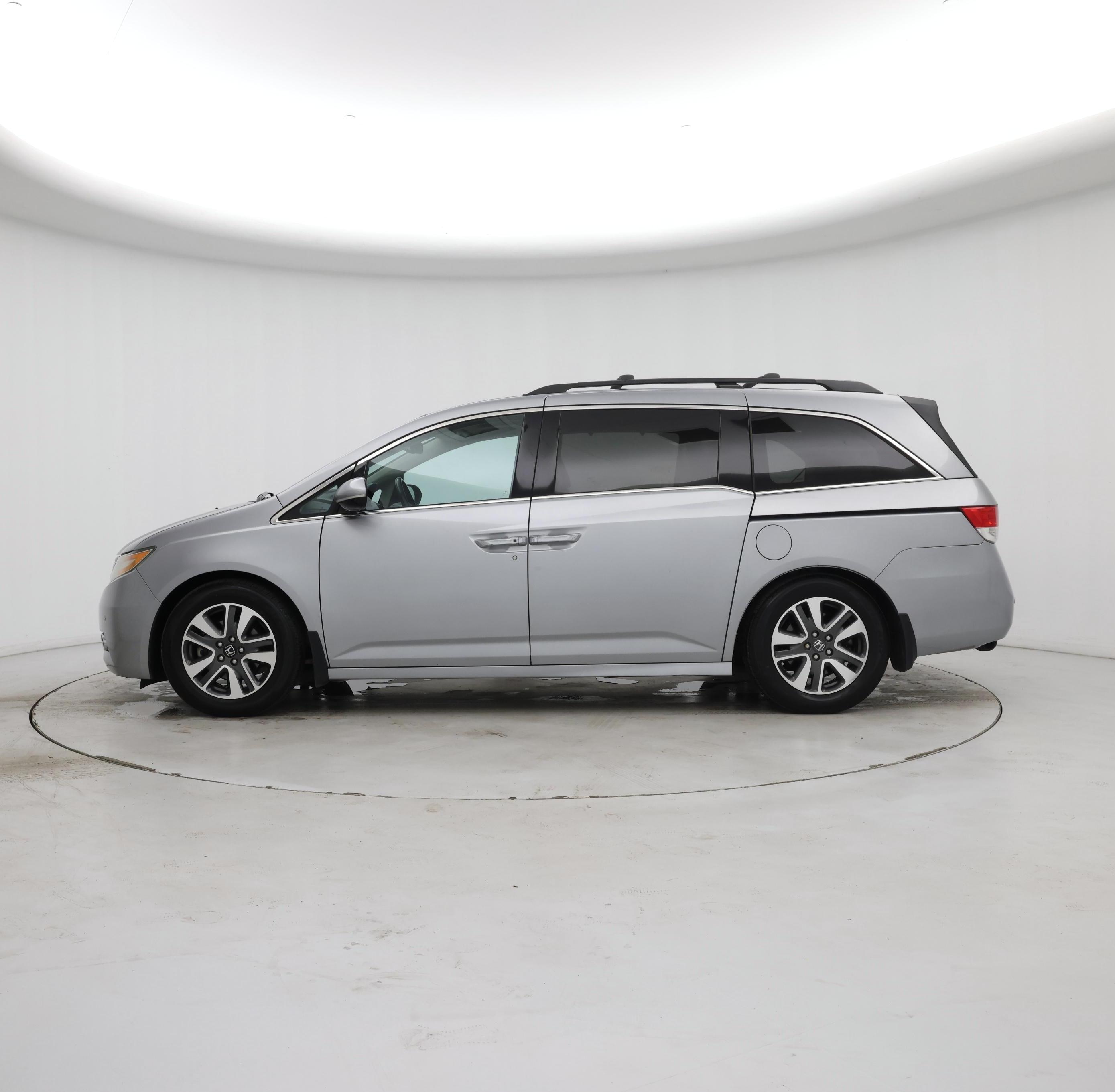 Thumbnail: 2016 Honda Odyssey - 3