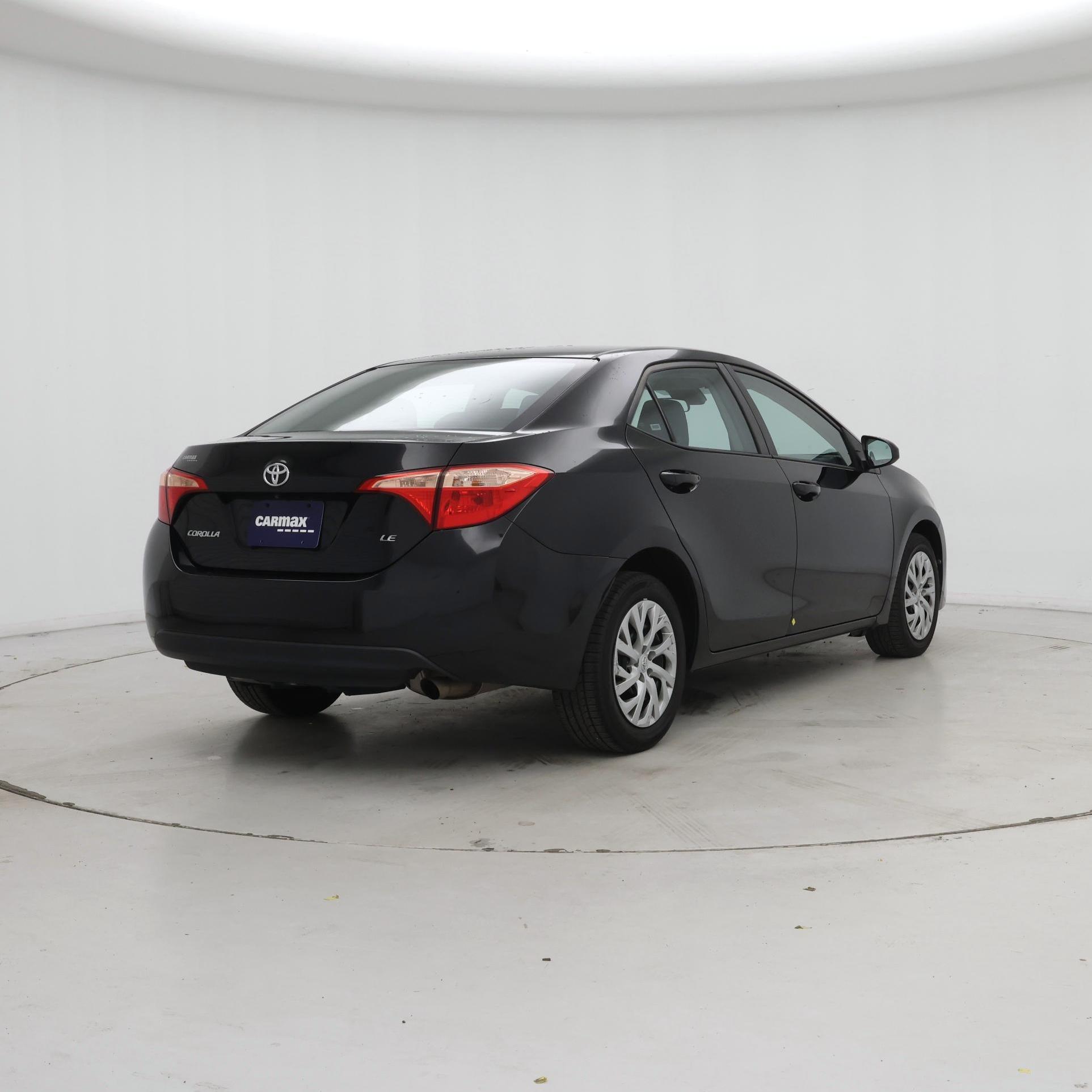 Thumbnail: 2018 Toyota Corolla - 8