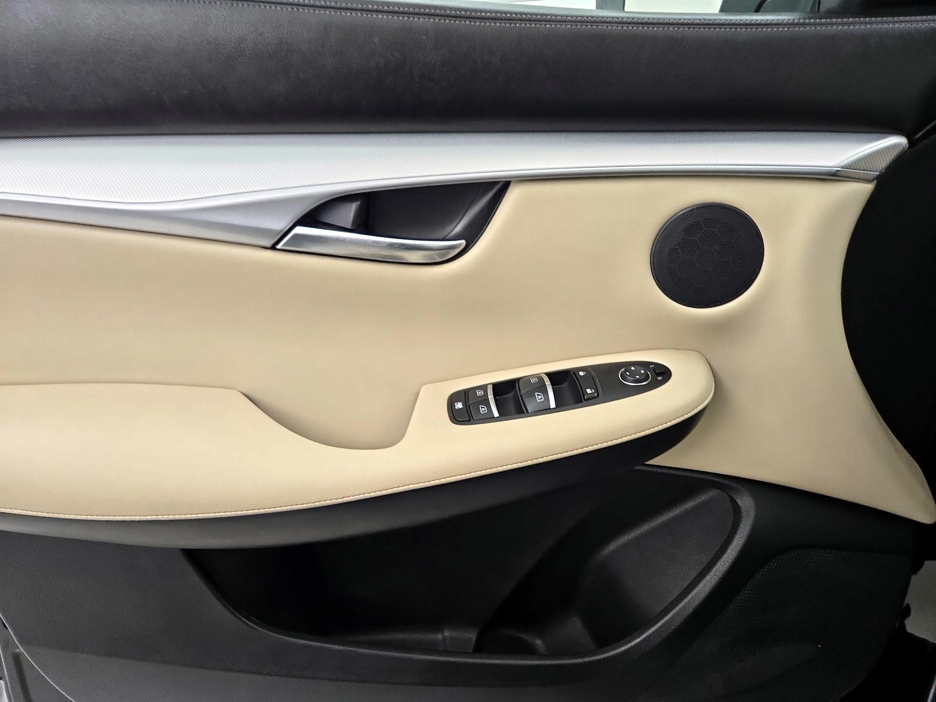 Thumbnail: 2019 INFINITI QX50 - 12