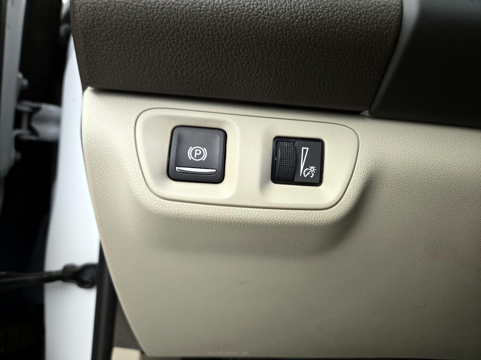 Thumbnail: 2018 GMC Acadia - 13