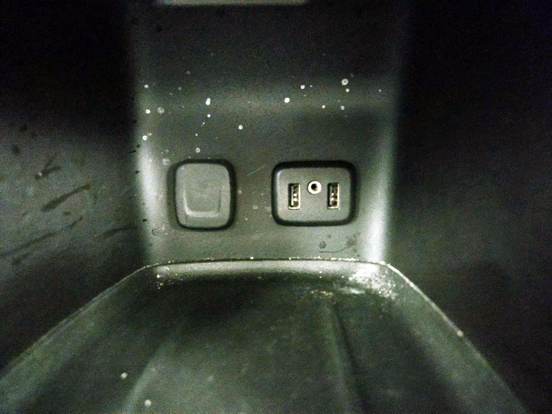 Thumbnail: 2018 GMC Acadia - 19