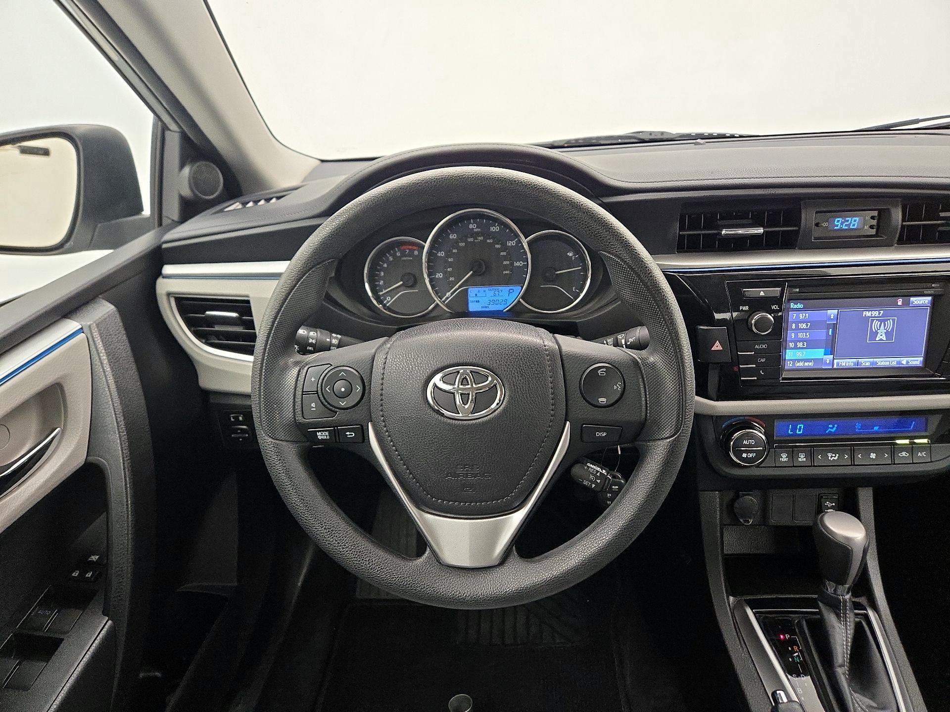 Thumbnail: 2016 Toyota Corolla - 10