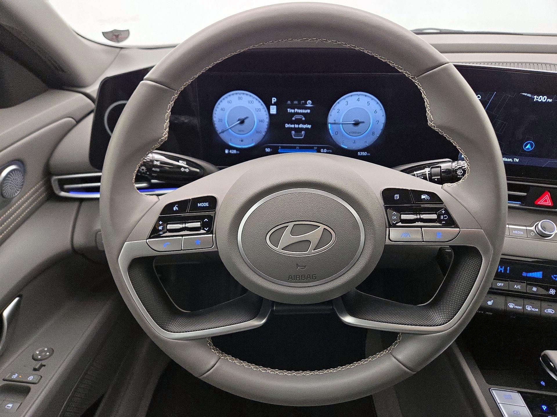 Thumbnail: 2024 Hyundai Elantra - 10