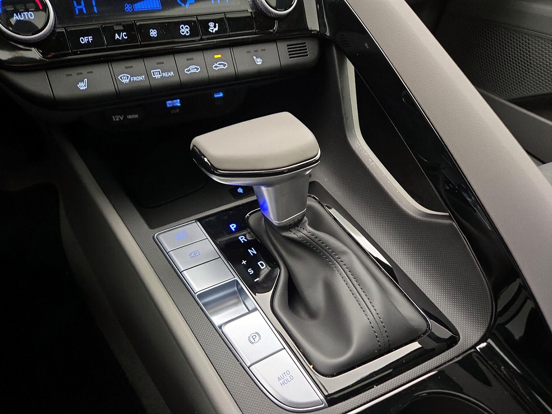 Thumbnail: 2024 Hyundai Elantra - 18