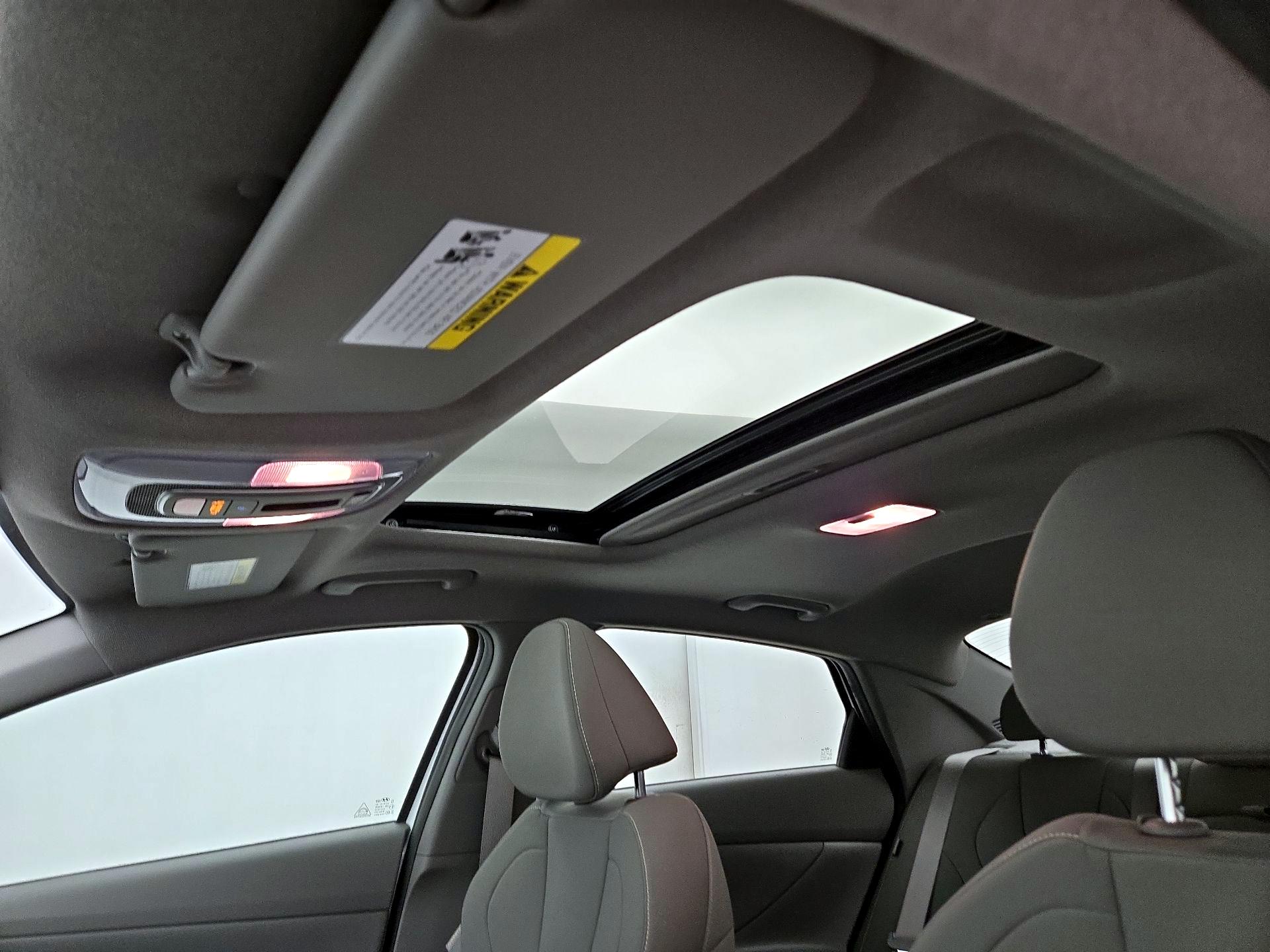 Thumbnail: 2024 Hyundai Elantra - 20