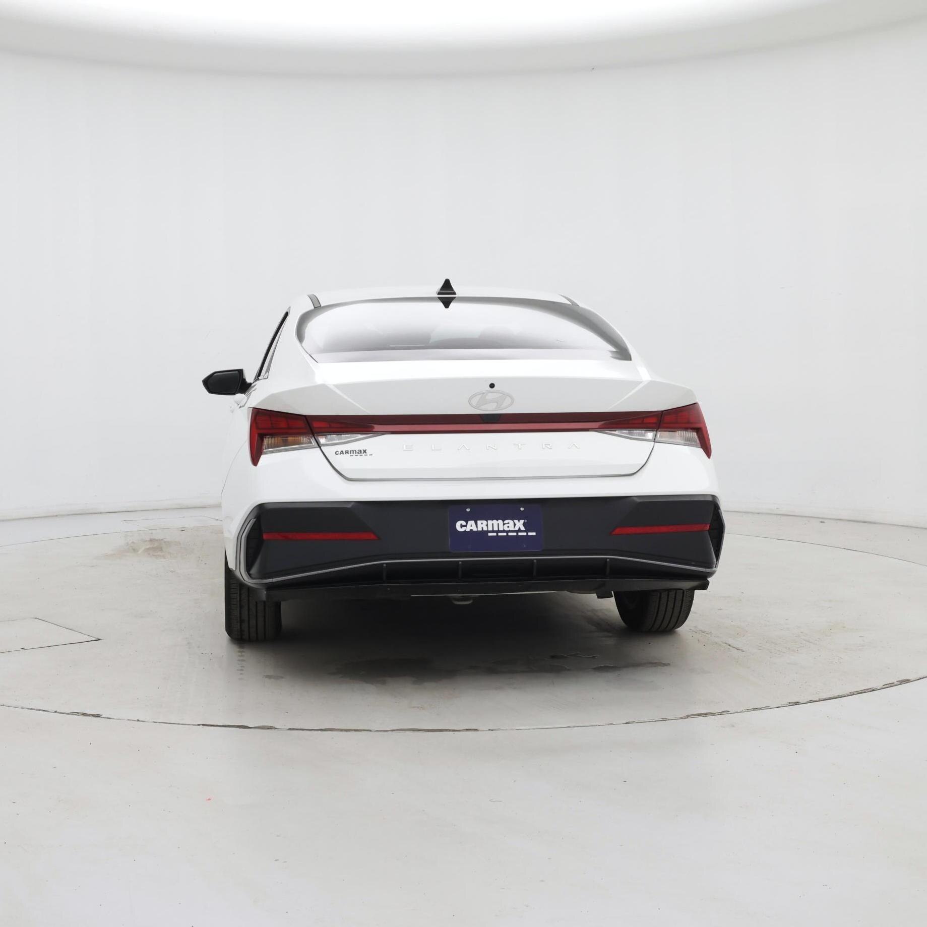 Thumbnail: 2024 Hyundai Elantra - 6