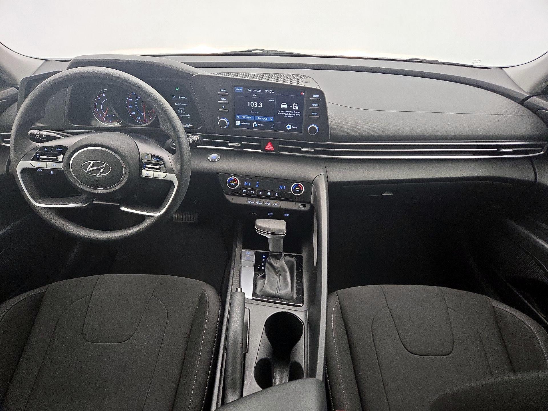 Thumbnail: 2022 Hyundai Elantra - 9