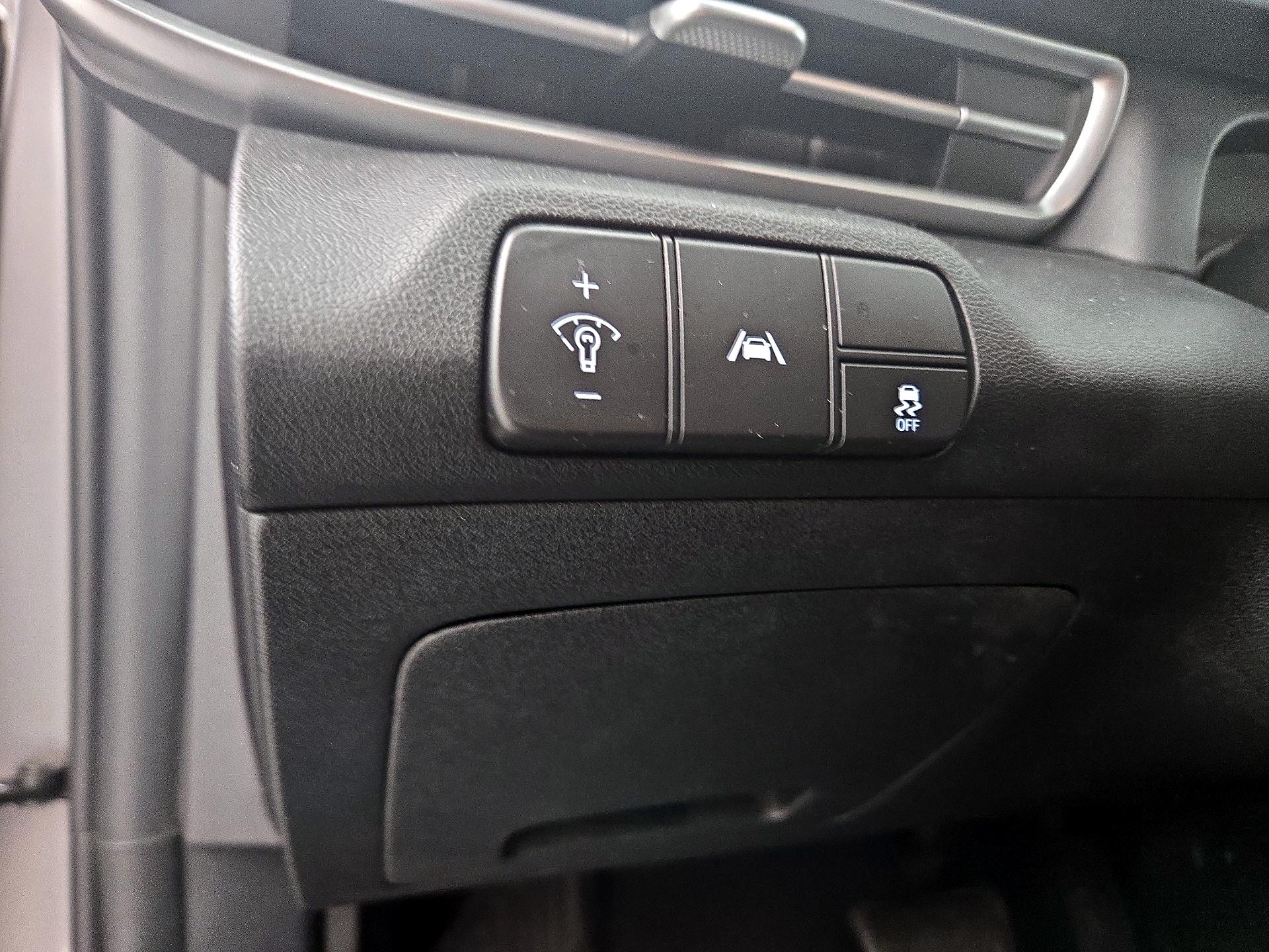 Thumbnail: 2022 Hyundai Elantra - 13