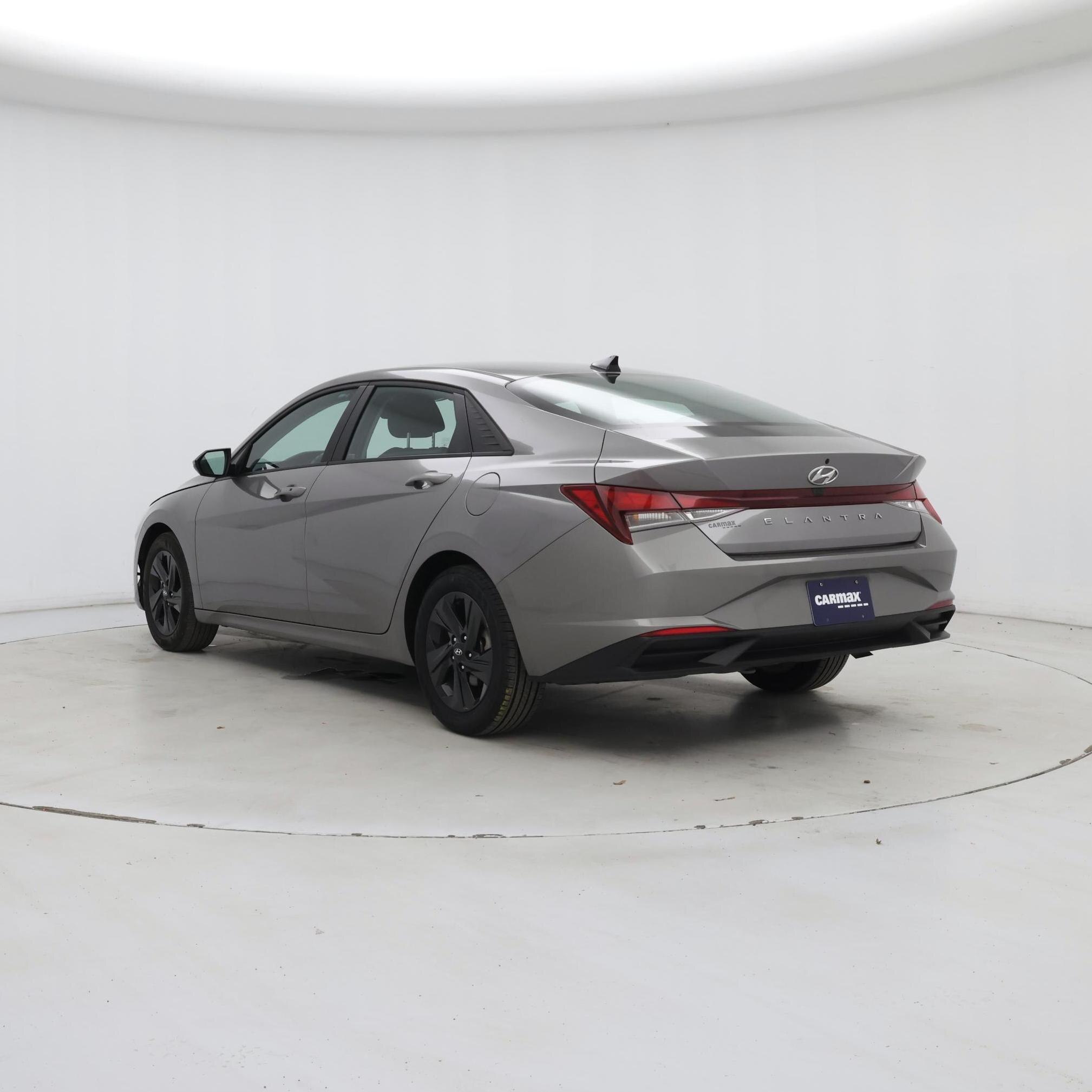 Thumbnail: 2022 Hyundai Elantra - 2