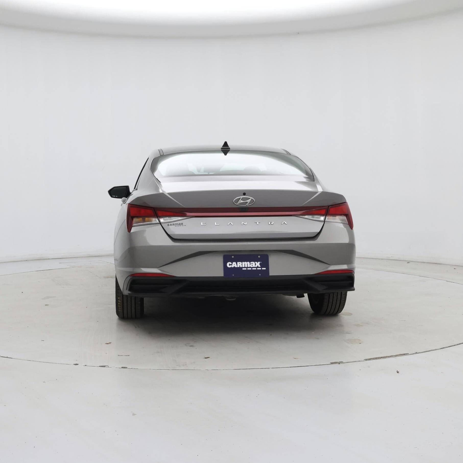 Thumbnail: 2022 Hyundai Elantra - 6