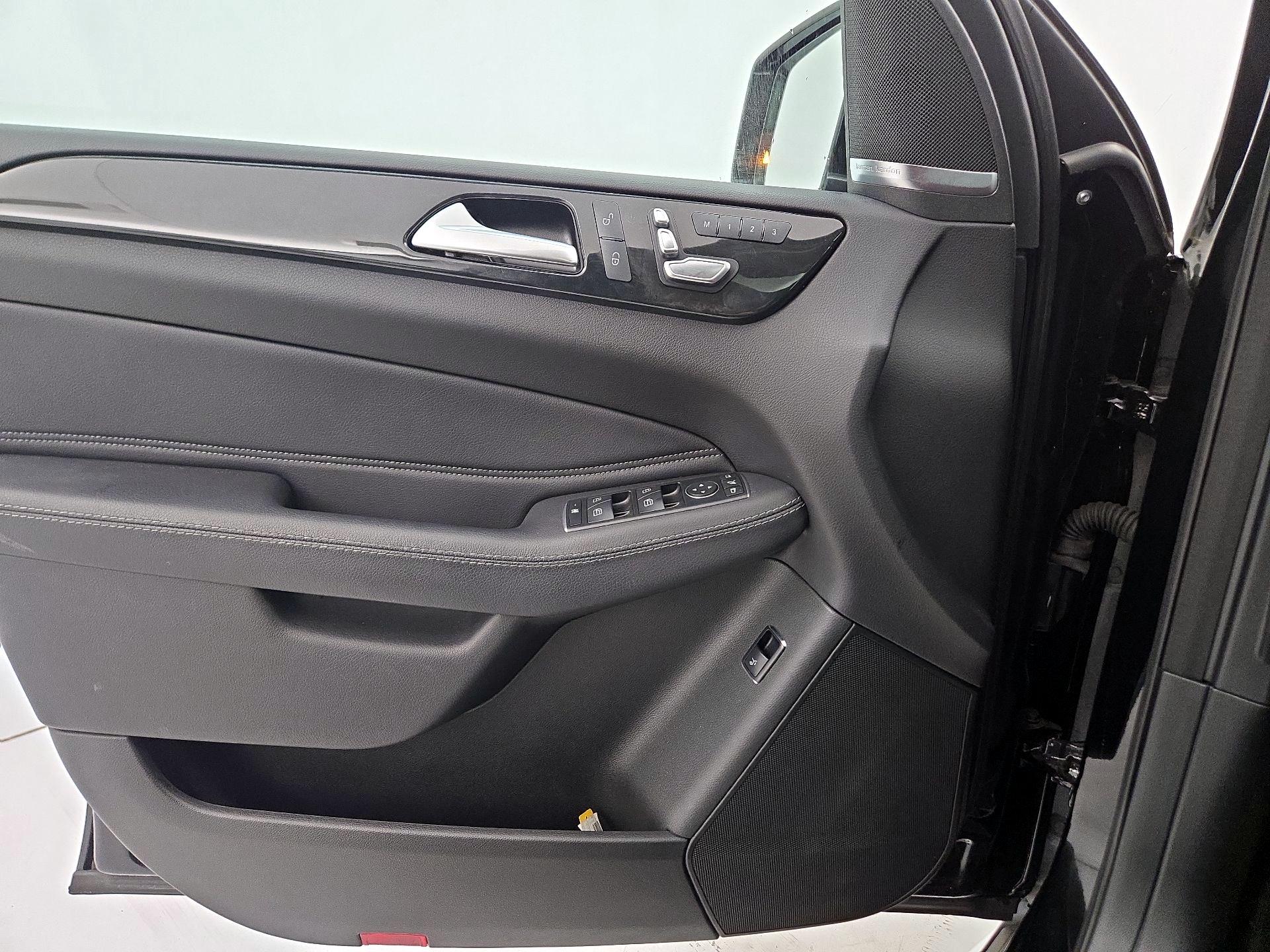 Thumbnail: 2018 Mercedes-Benz GLE - 12