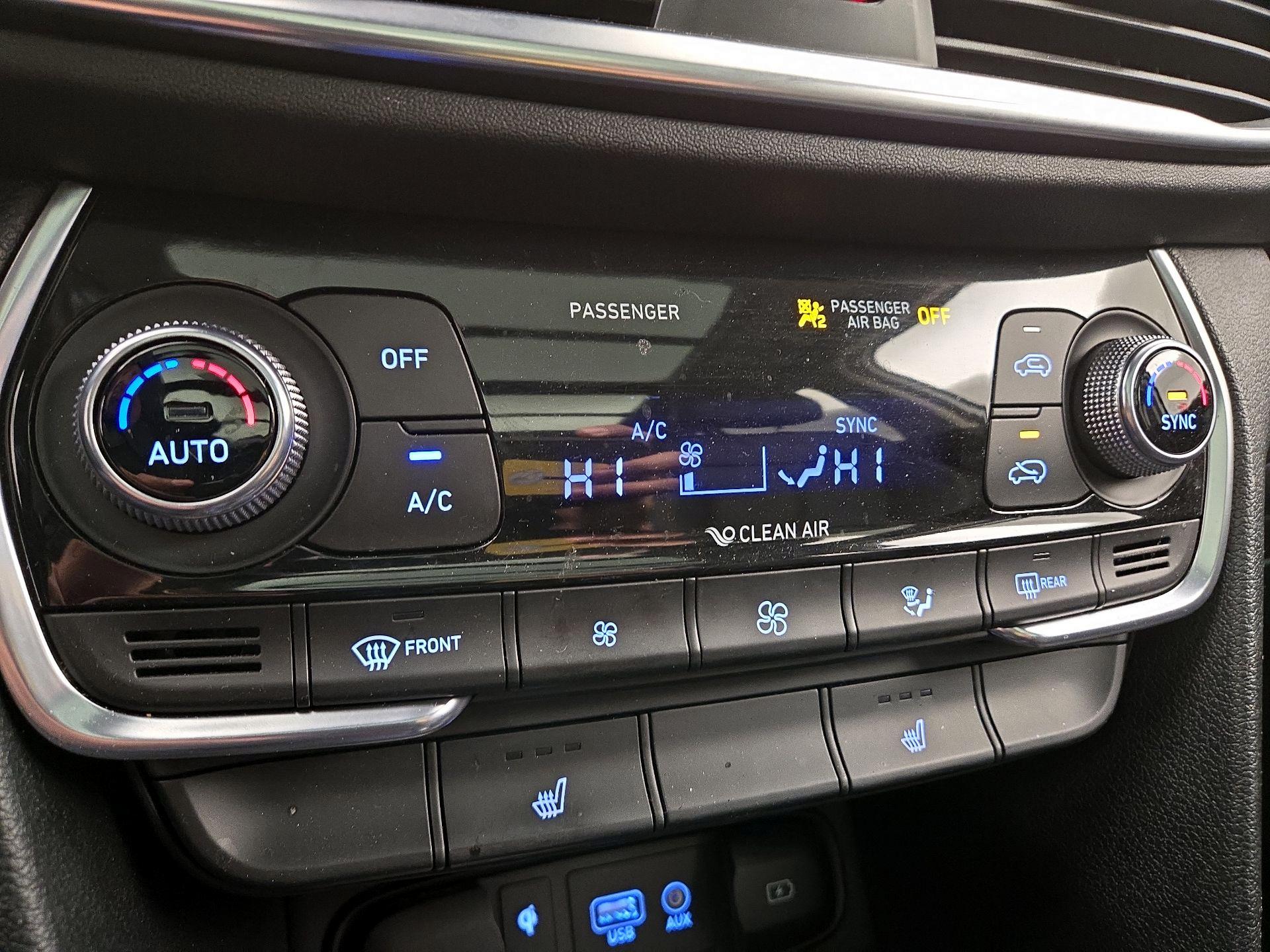 Thumbnail: 2020 Hyundai Santa Fe - 16