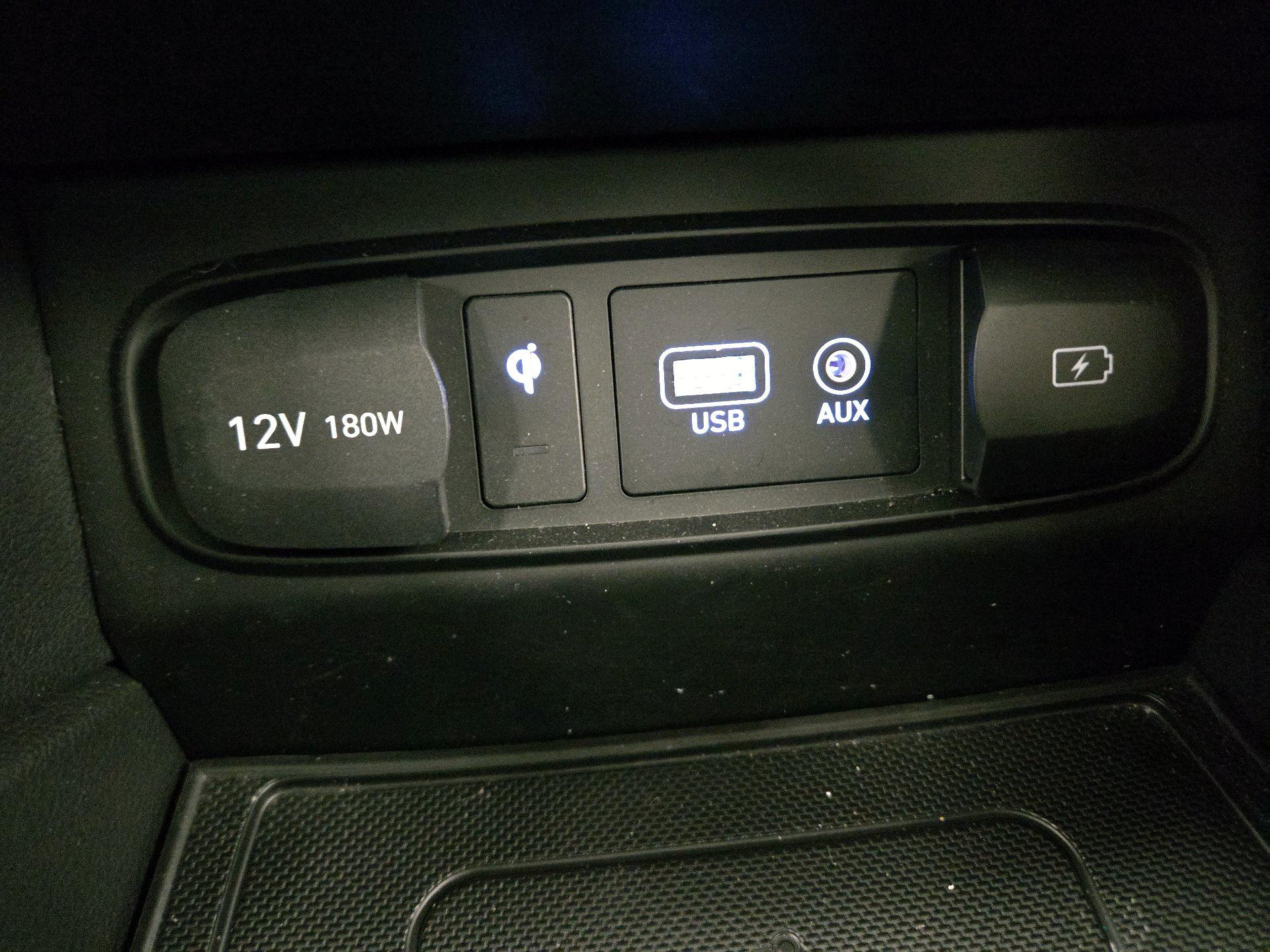 Thumbnail: 2020 Hyundai Santa Fe - 18