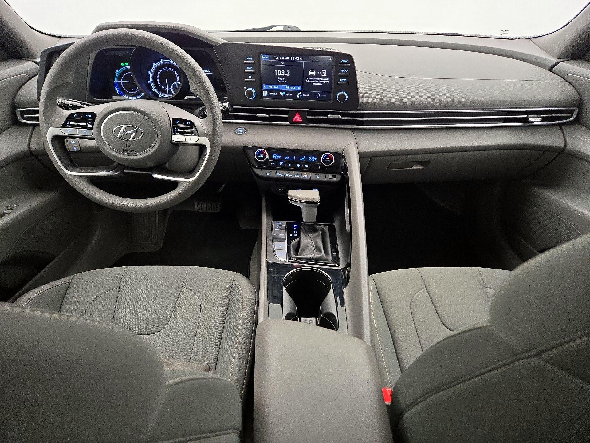 Thumbnail: 2023 Hyundai Elantra - 9