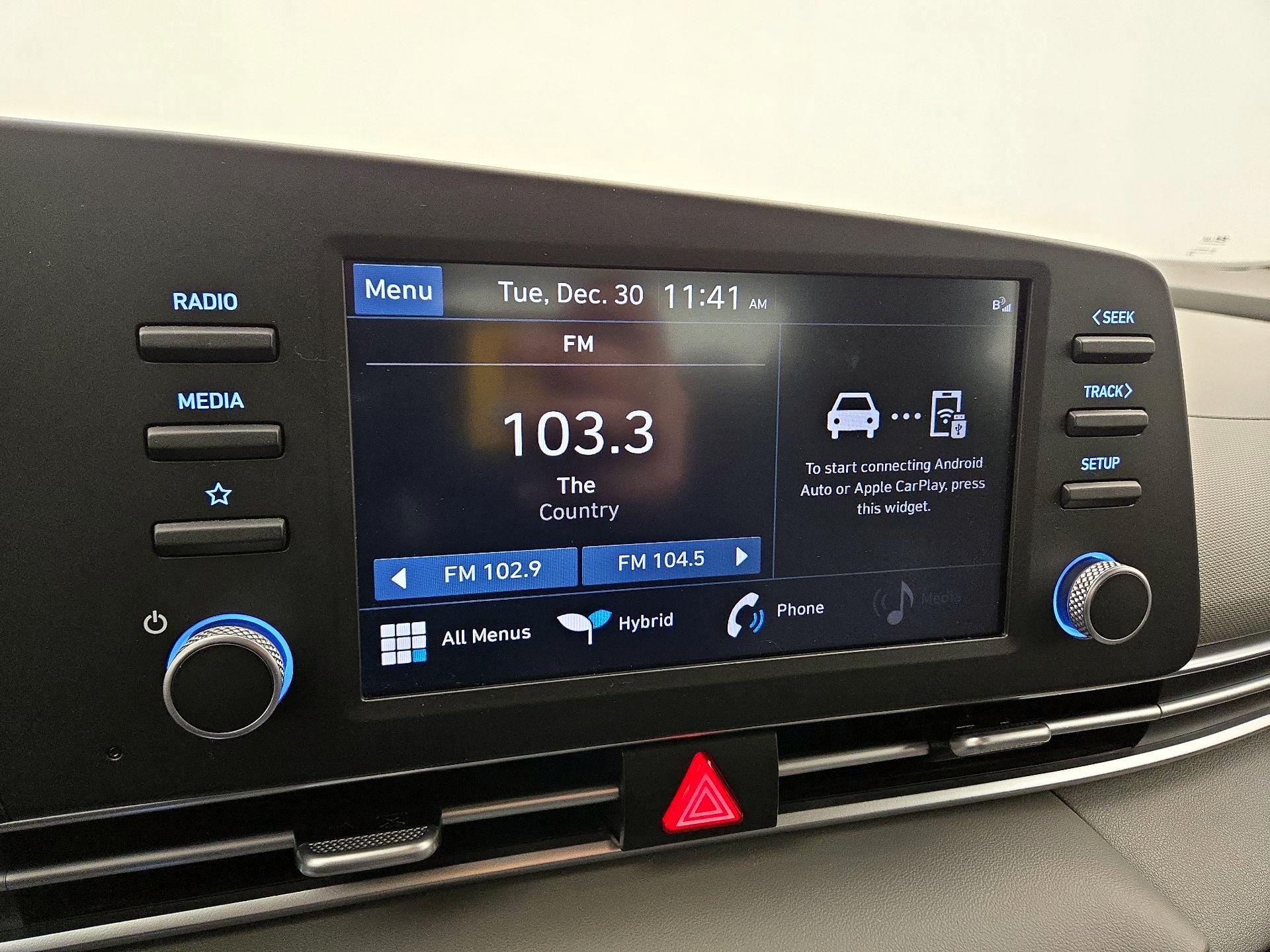 Thumbnail: 2023 Hyundai Elantra - 15