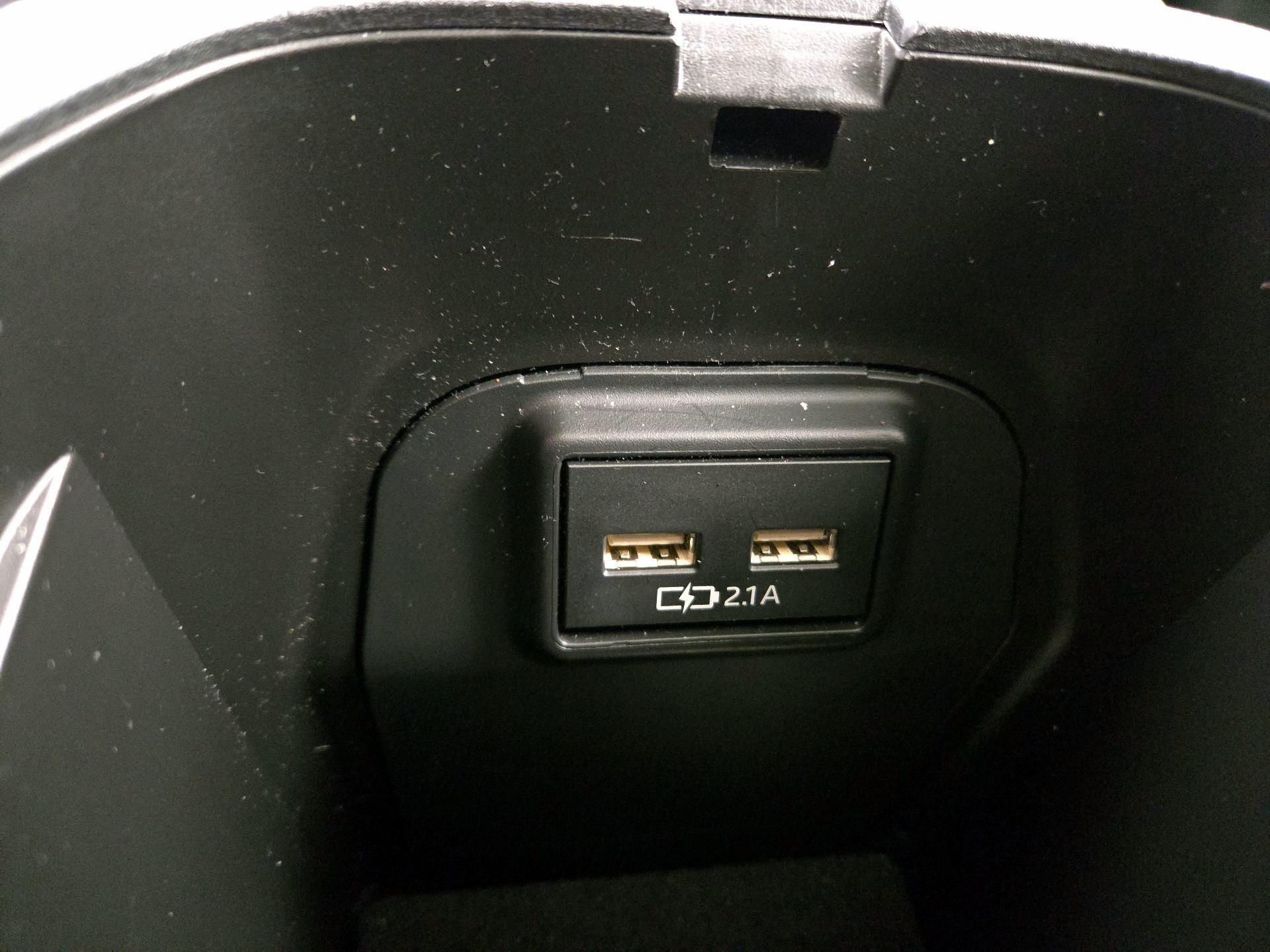 Thumbnail: 2021 Toyota RAV4 - 18