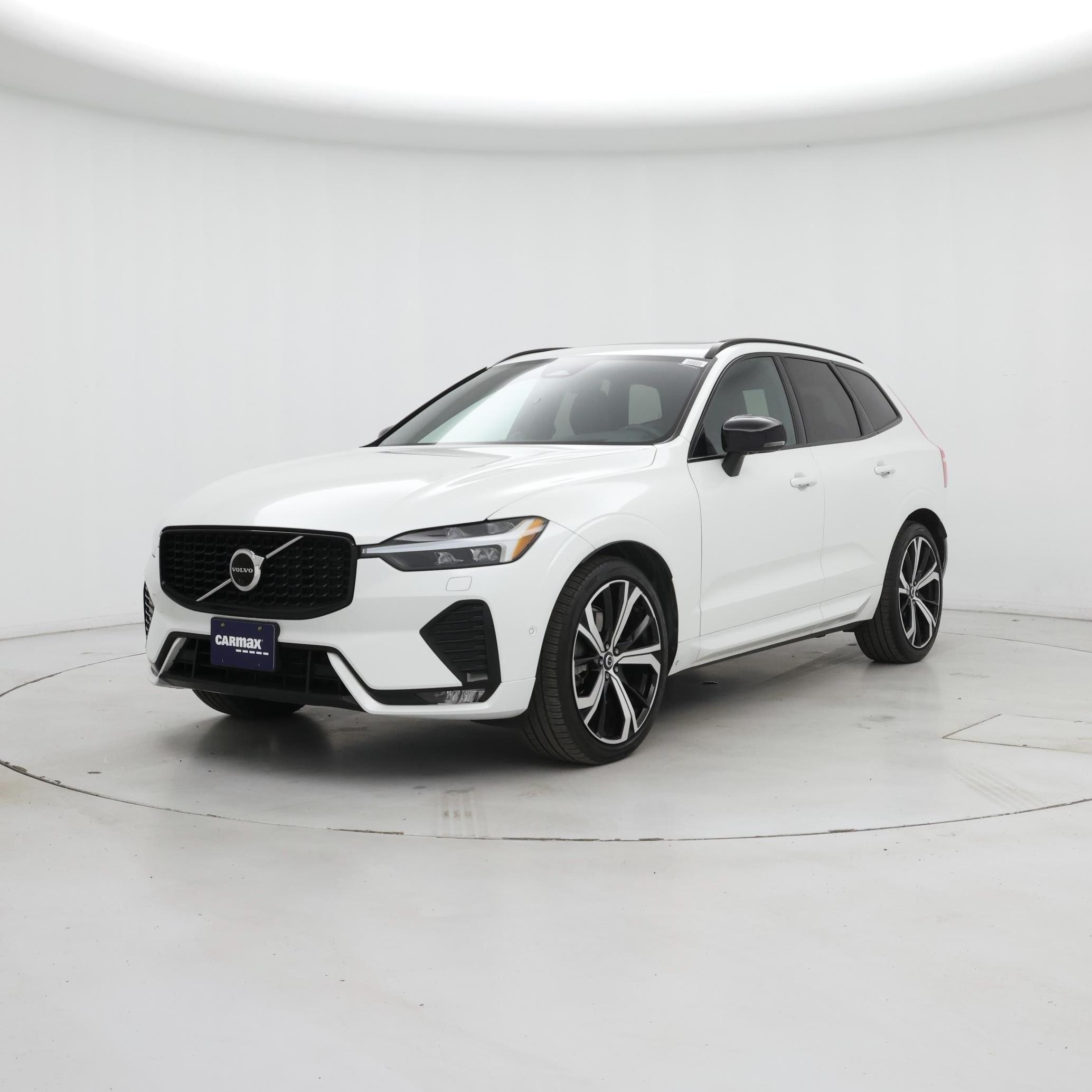 Thumbnail: 2022 Volvo XC60 - 4
