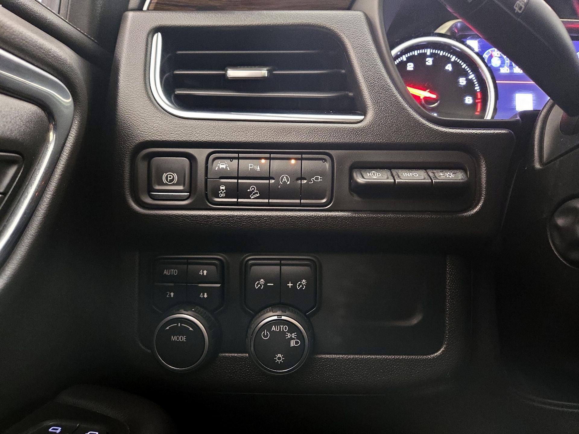 Thumbnail: 2021 Chevrolet Suburban - 13