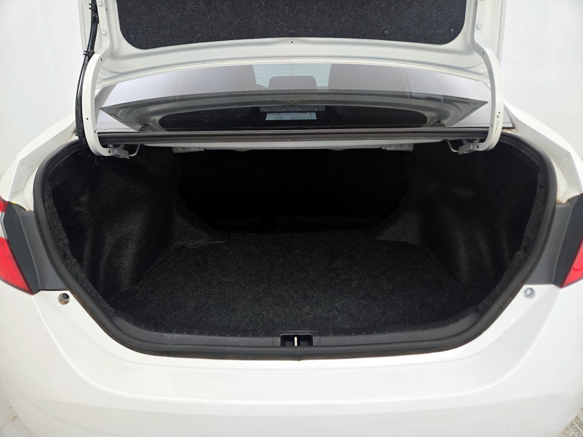 Thumbnail: 2016 Toyota Corolla - 19