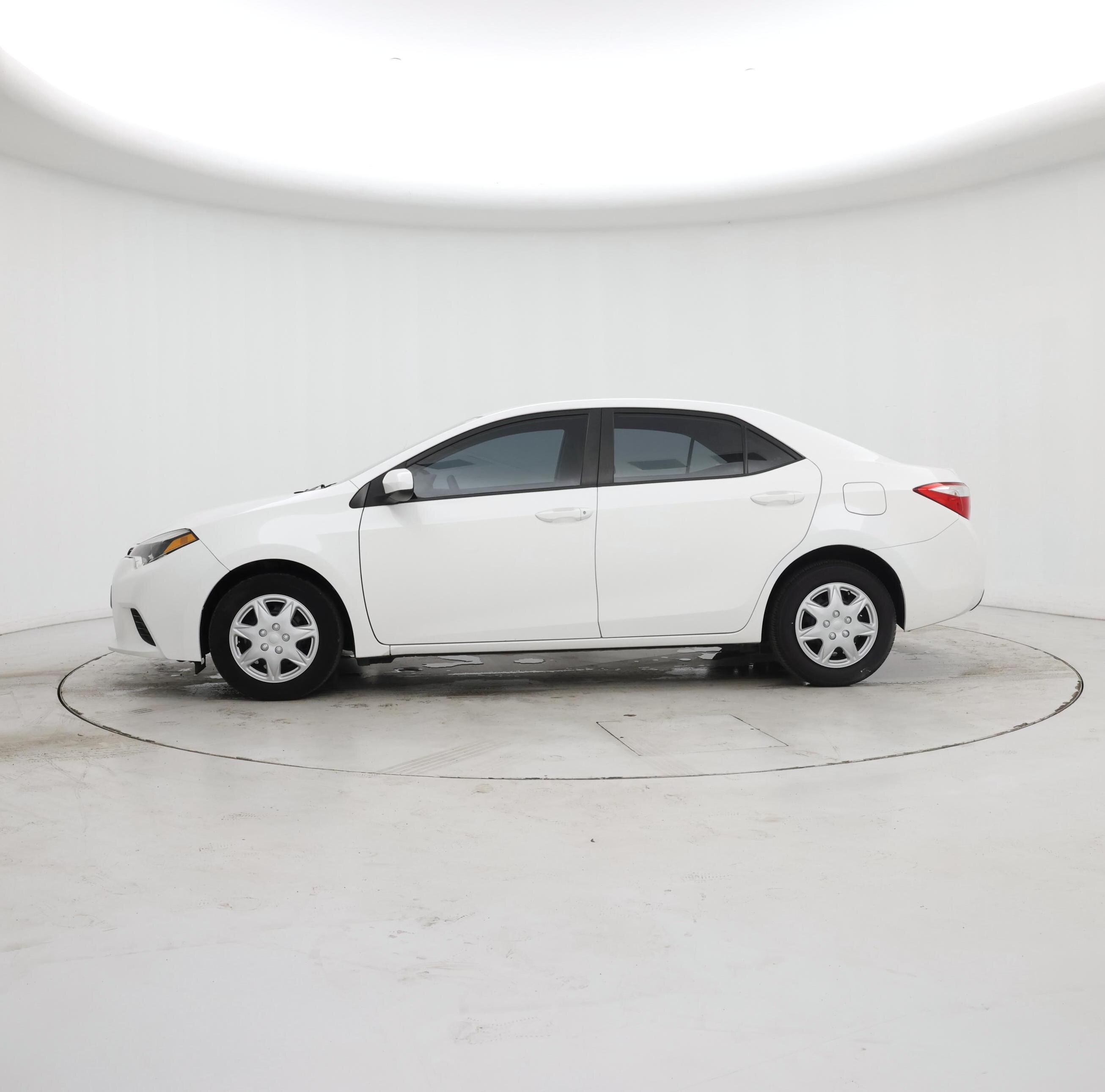 Thumbnail: 2016 Toyota Corolla - 3