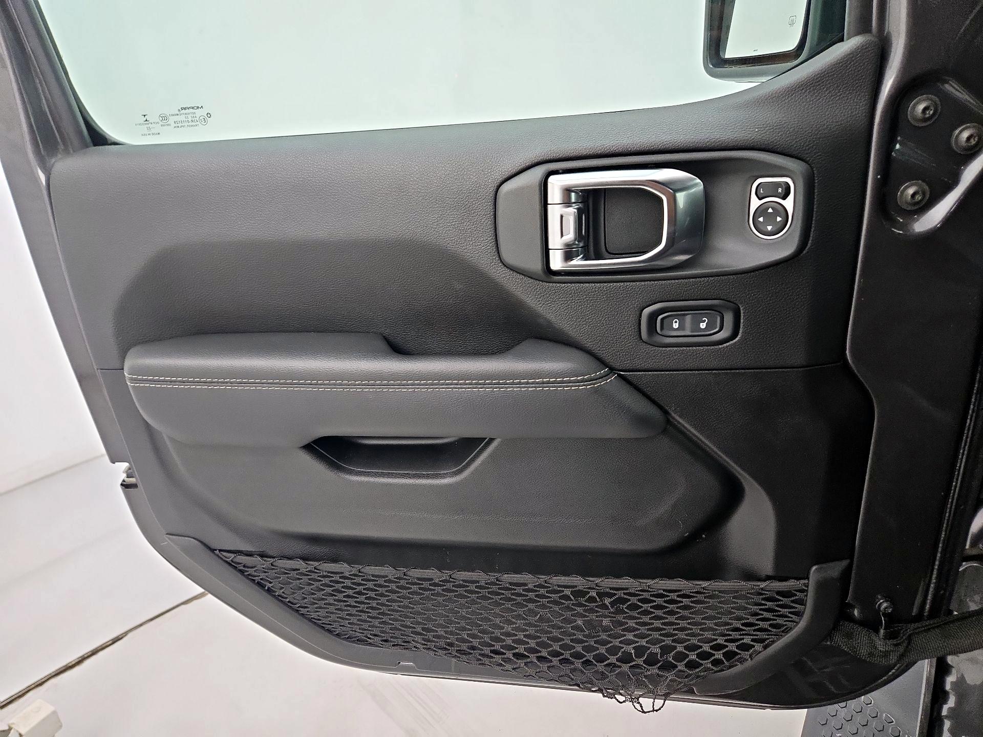 Thumbnail: 2022 Jeep Wrangler - 12