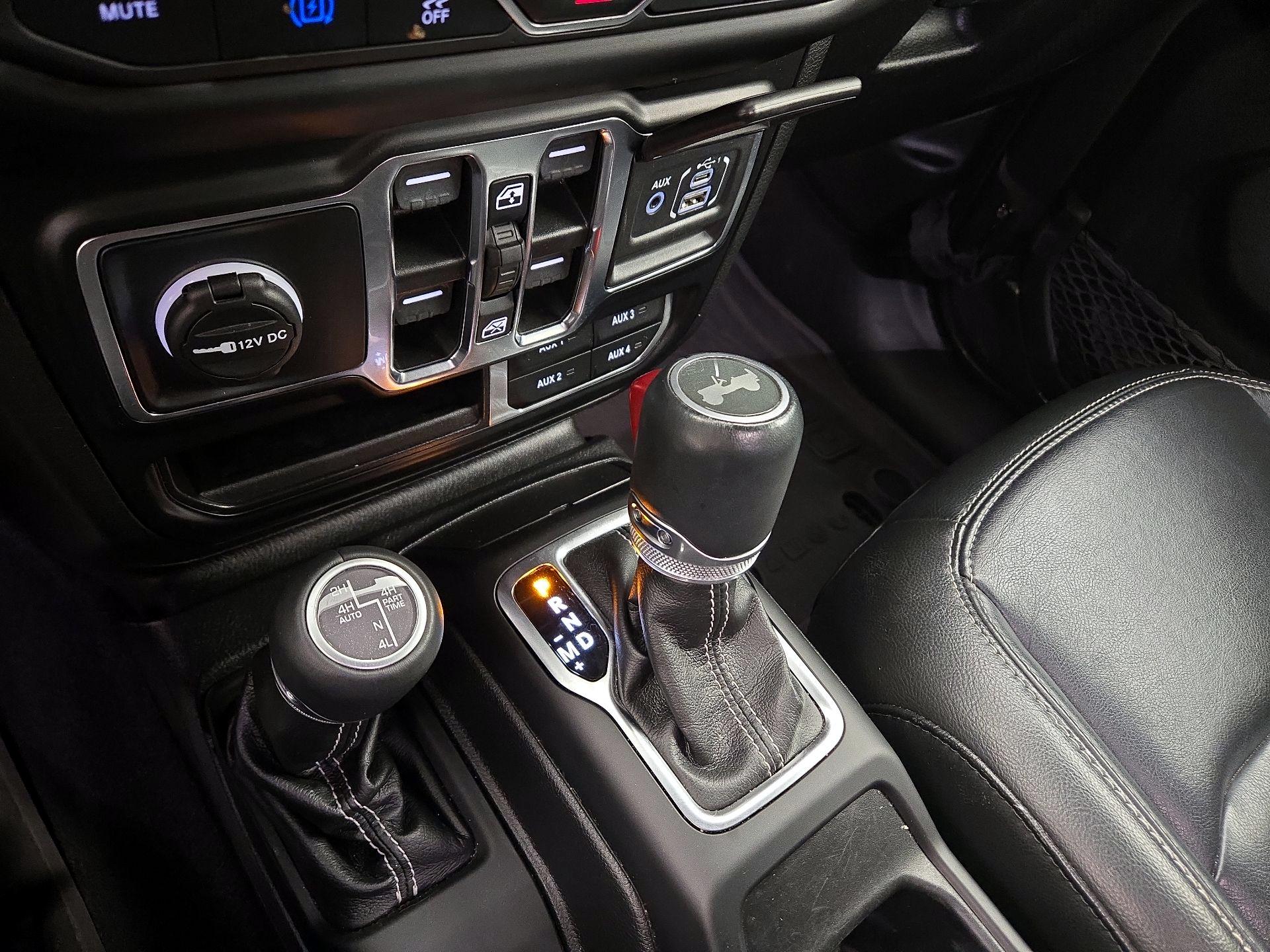 Thumbnail: 2022 Jeep Wrangler - 17