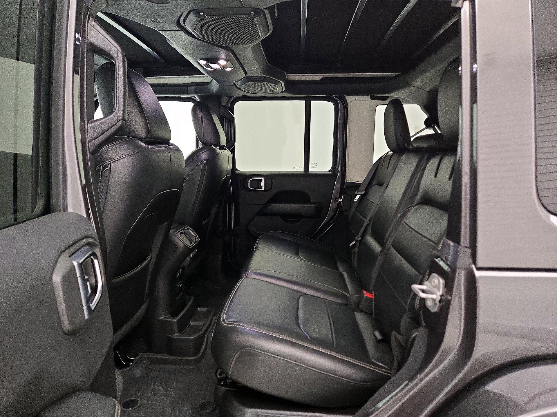 Thumbnail: 2022 Jeep Wrangler - 19