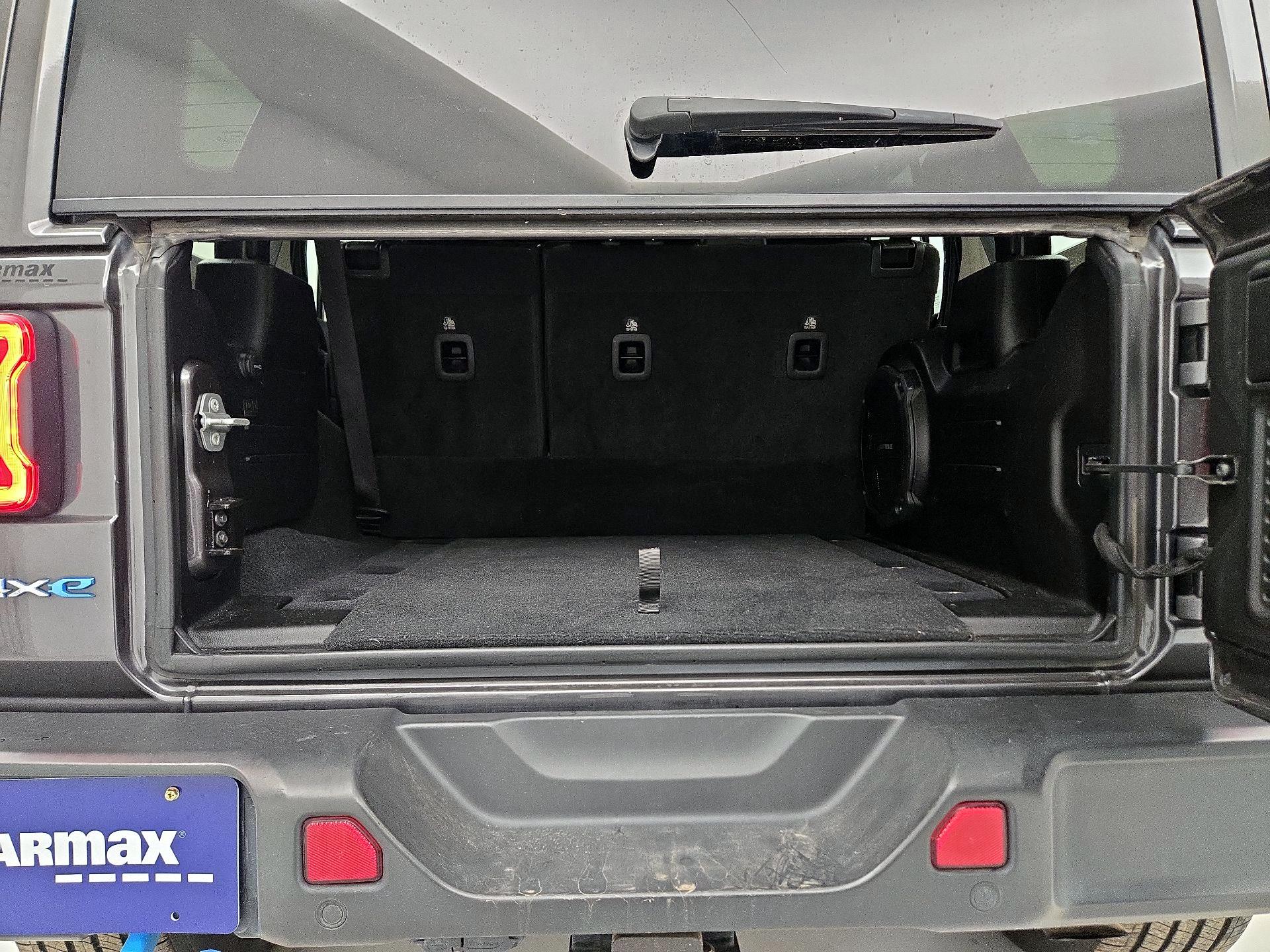 Thumbnail: 2022 Jeep Wrangler - 20