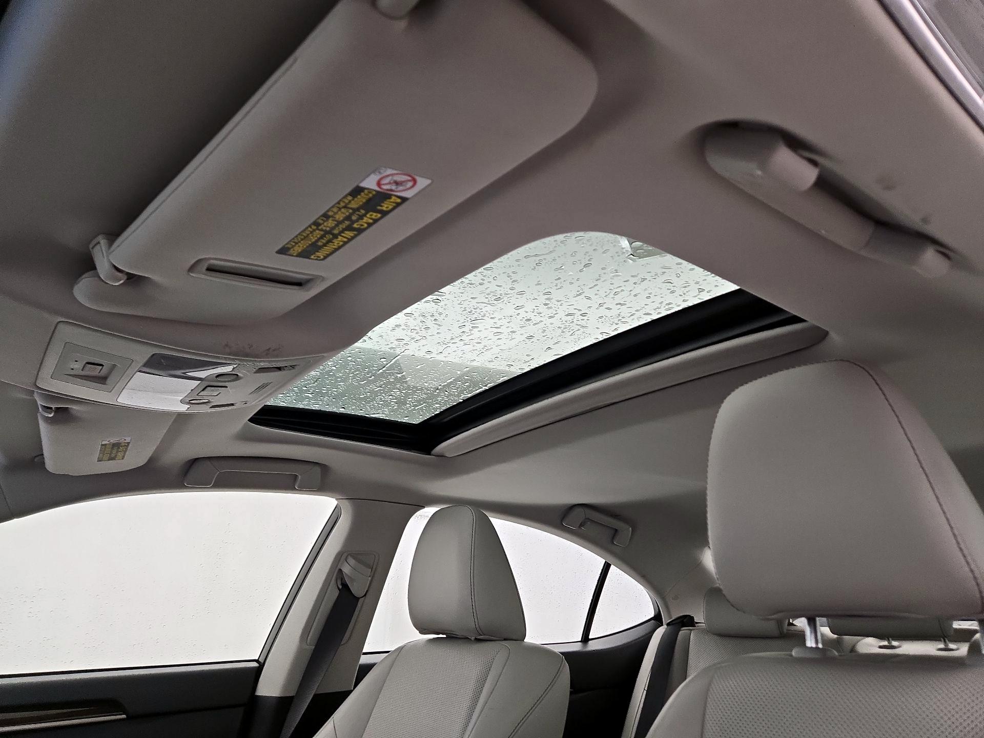 Thumbnail: 2015 Lexus ES - 20