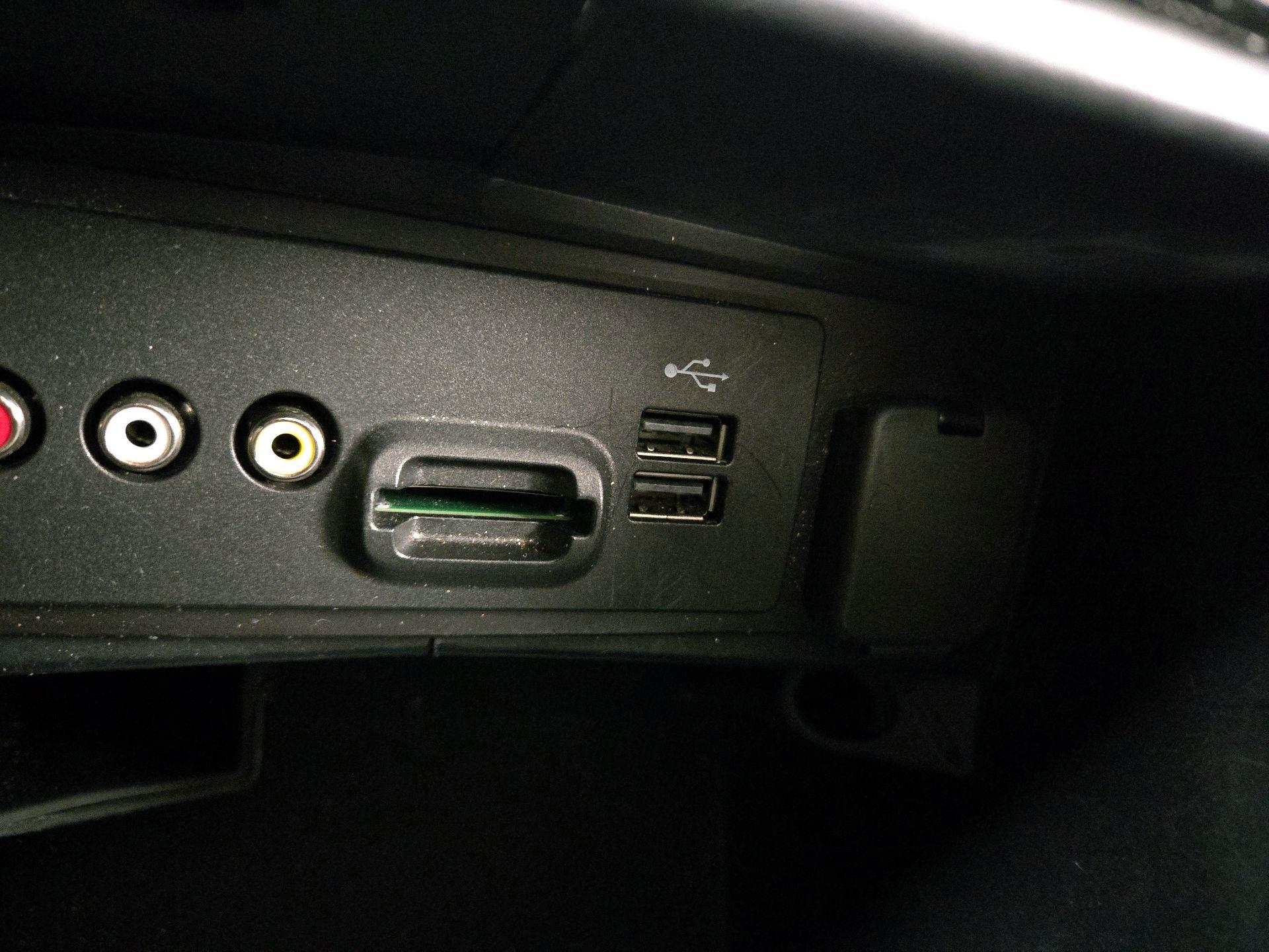 Thumbnail: 2014 Ford Fusion - 18