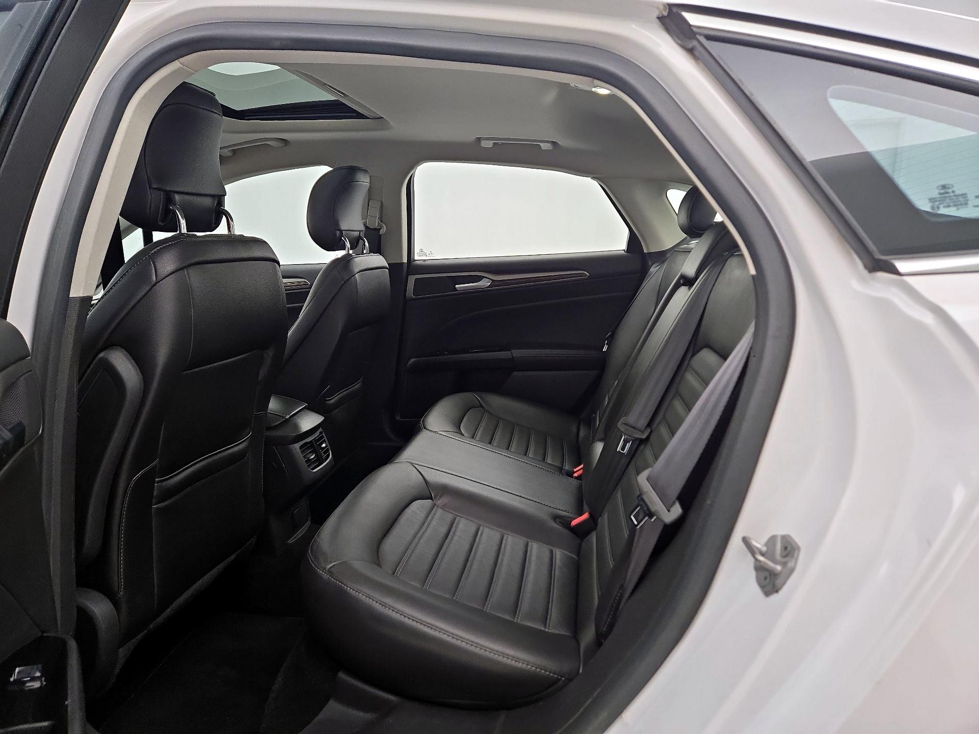 Thumbnail: 2014 Ford Fusion - 20