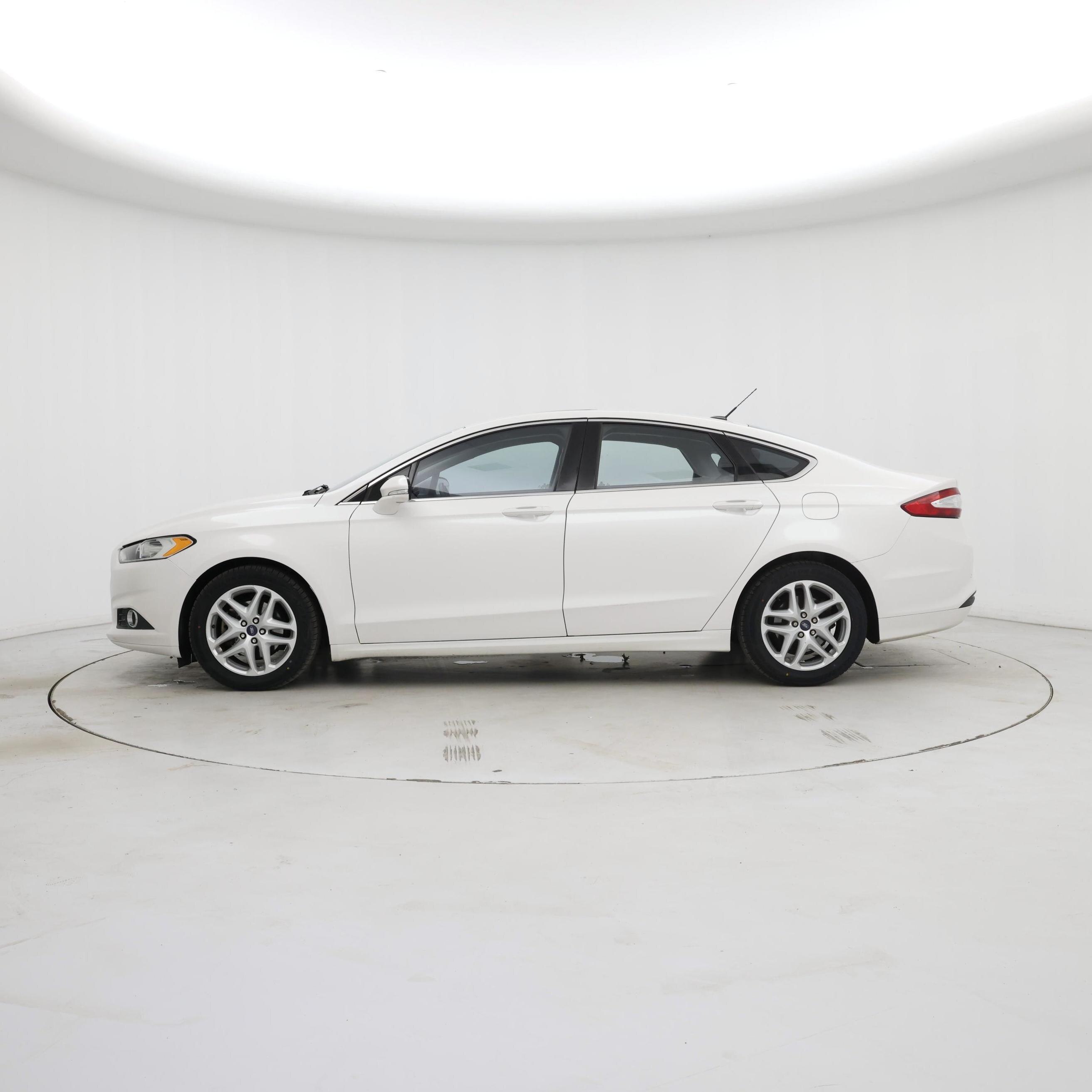 Thumbnail: 2014 Ford Fusion - 3