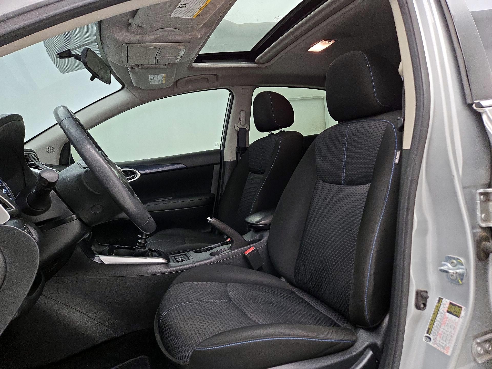 Thumbnail: 2017 Nissan Sentra - 11