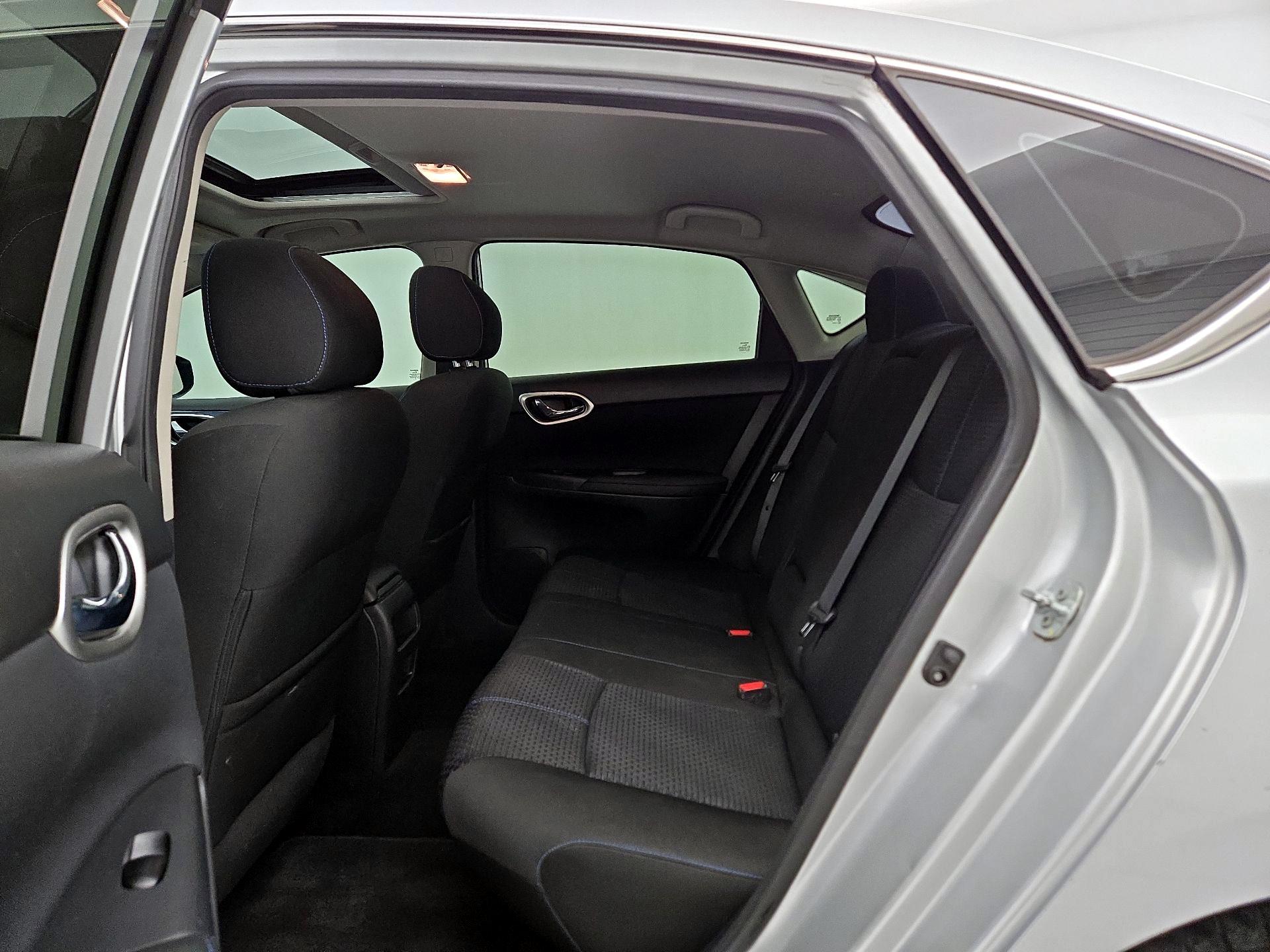 Thumbnail: 2017 Nissan Sentra - 20