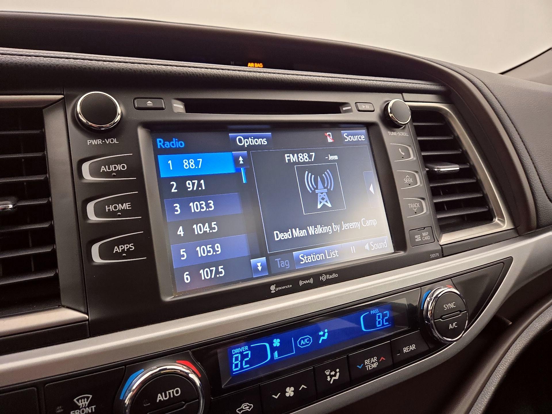 Thumbnail: 2017 Toyota Highlander - 15