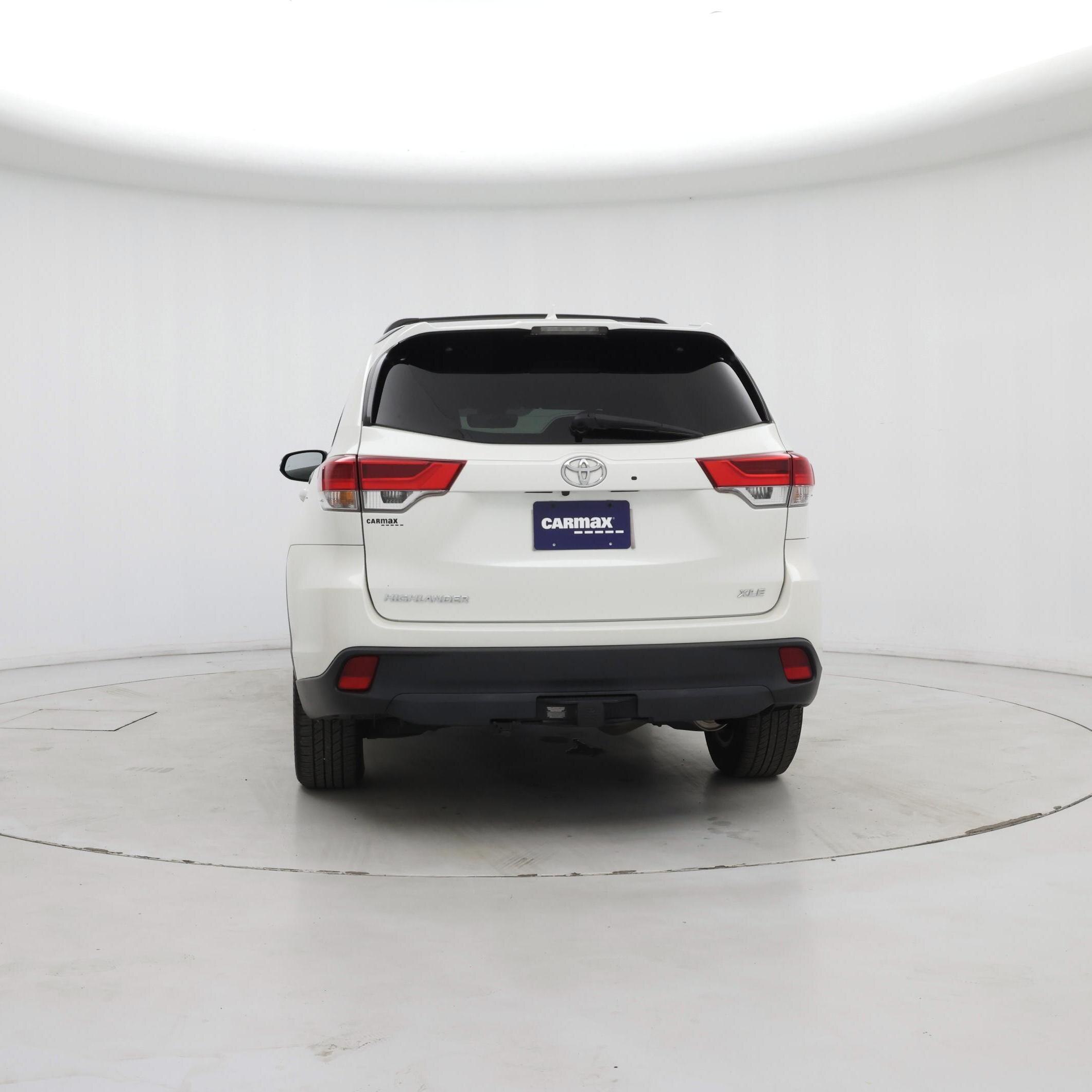 Thumbnail: 2017 Toyota Highlander - 6