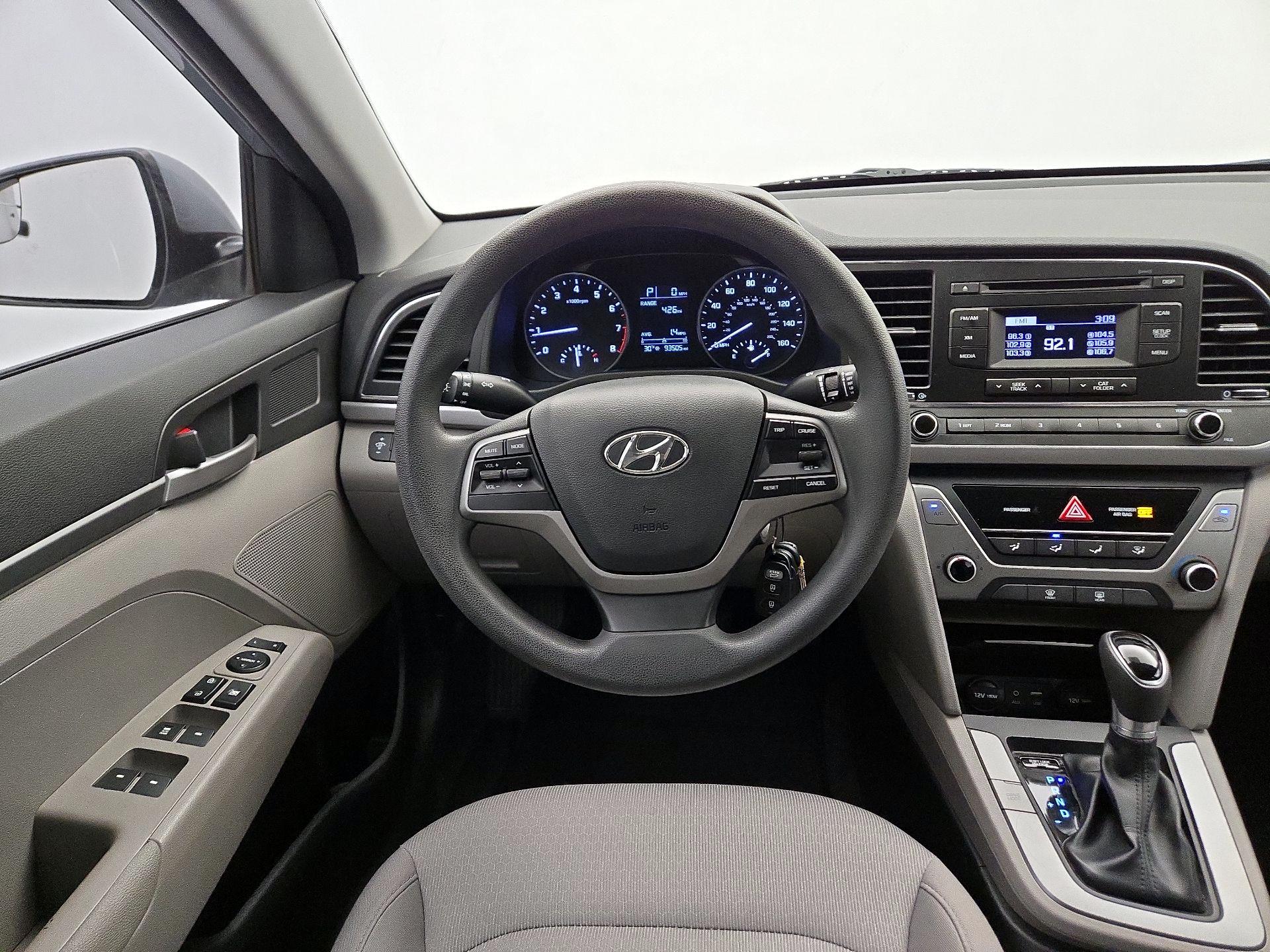 Thumbnail: 2017 Hyundai Elantra - 10